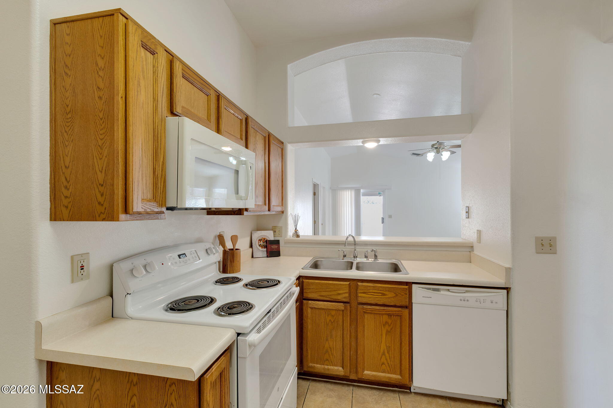 Hacienda Del Oro (1-78) - Residential