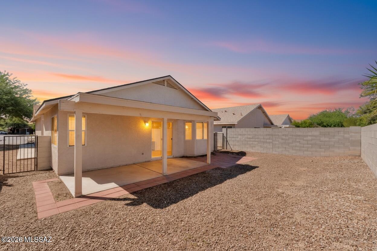 Hacienda Del Oro (1-78) - Residential