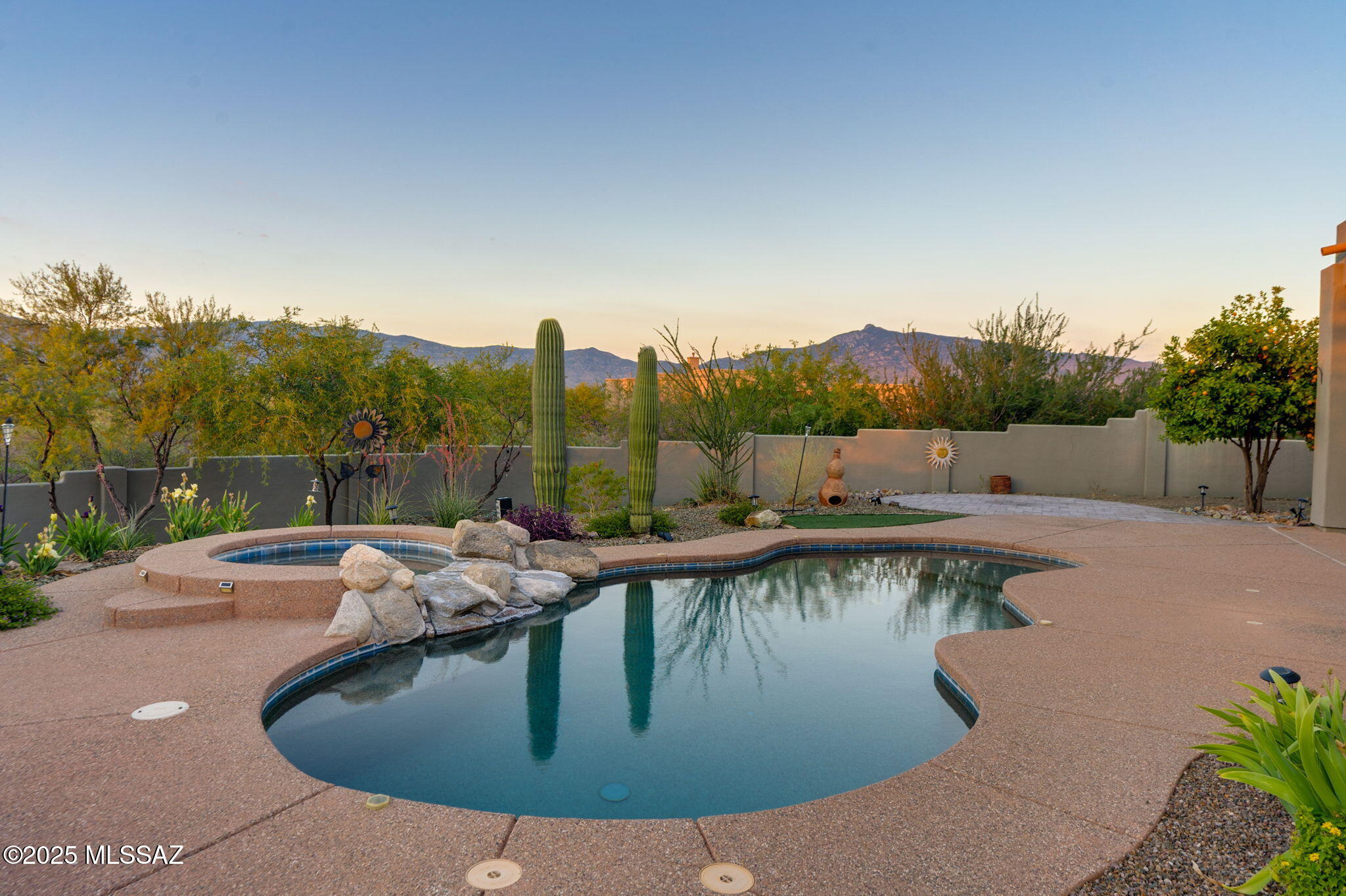 Coyote Creek (1-395) - Residential