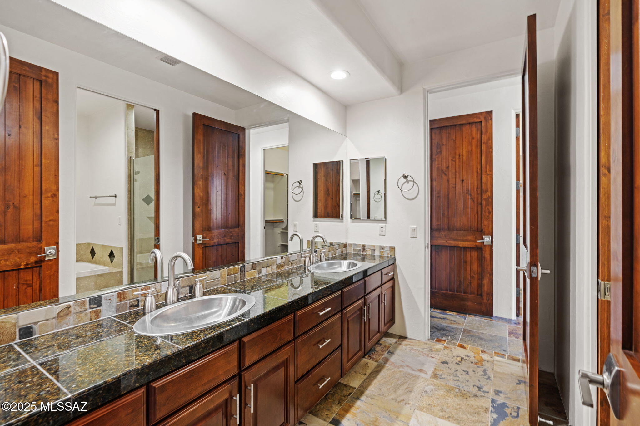Coyote Creek (1-395) - Residential