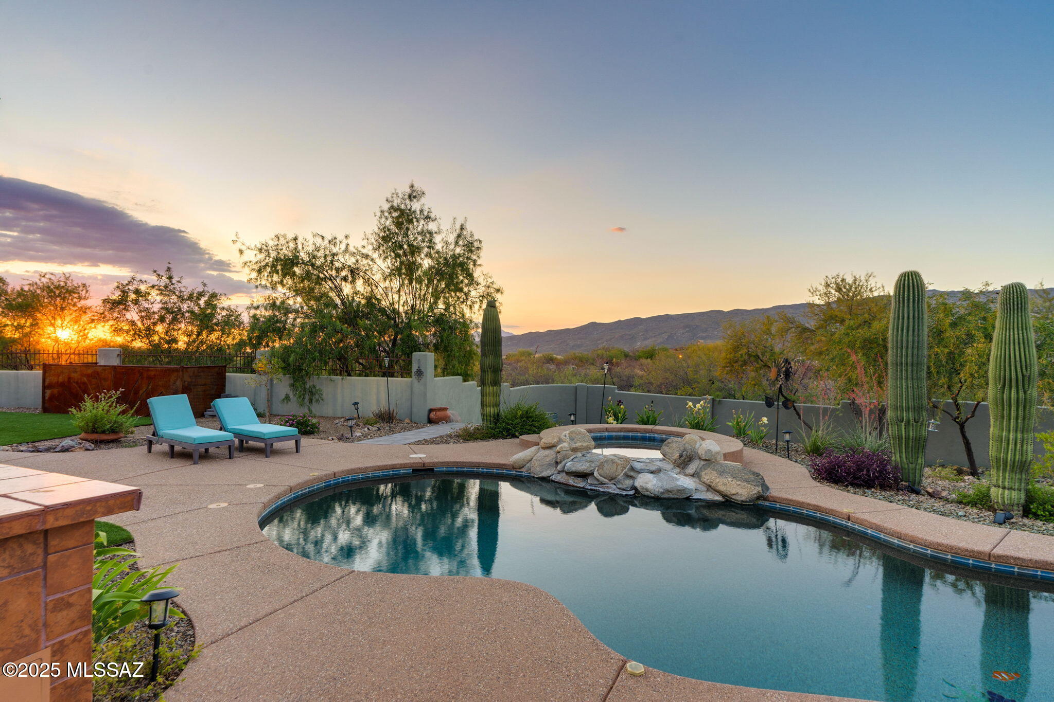 Coyote Creek (1-395) - Residential