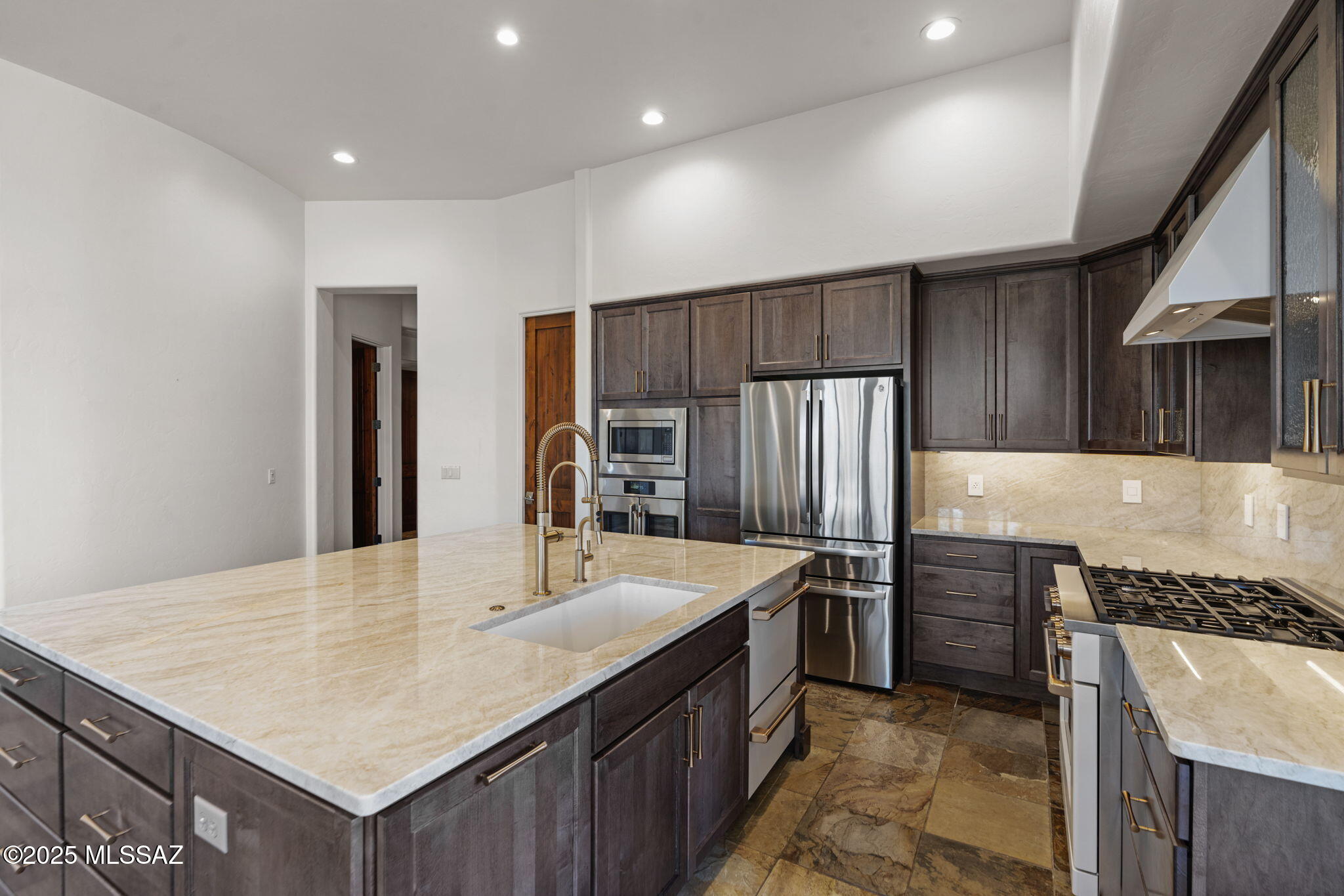 Coyote Creek (1-395) - Residential