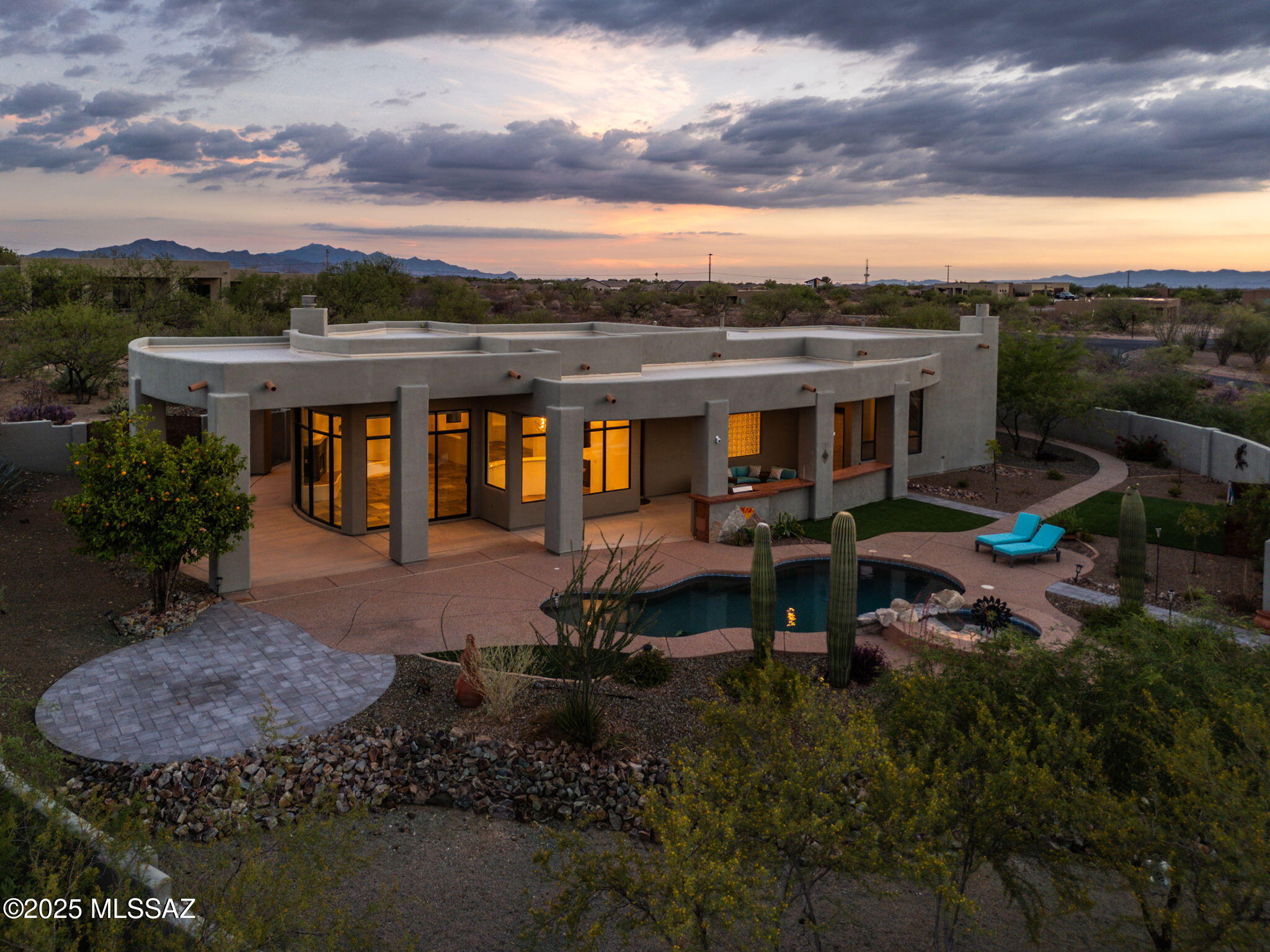 Coyote Creek (1-395) - Residential