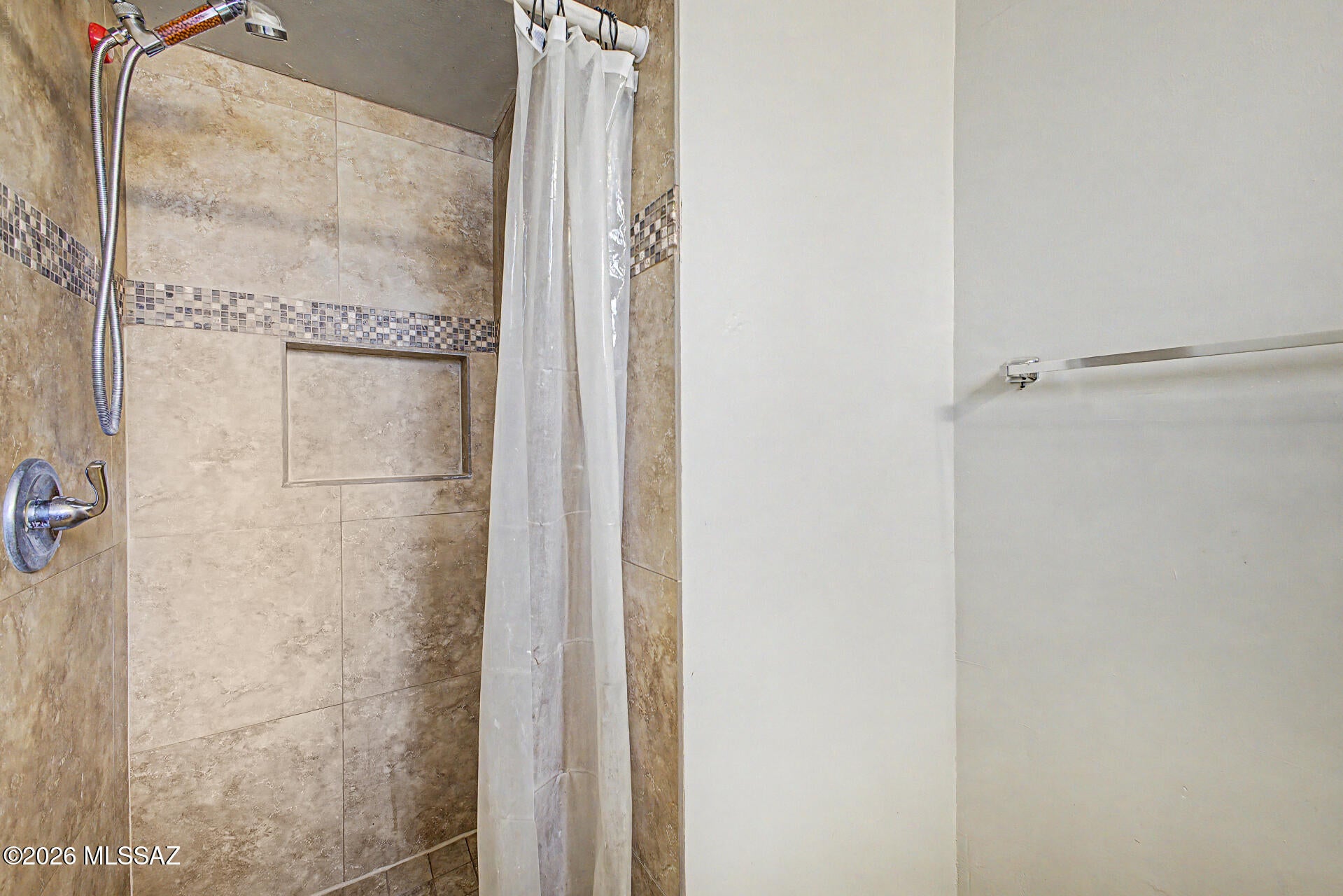 Manana Grande - Residential