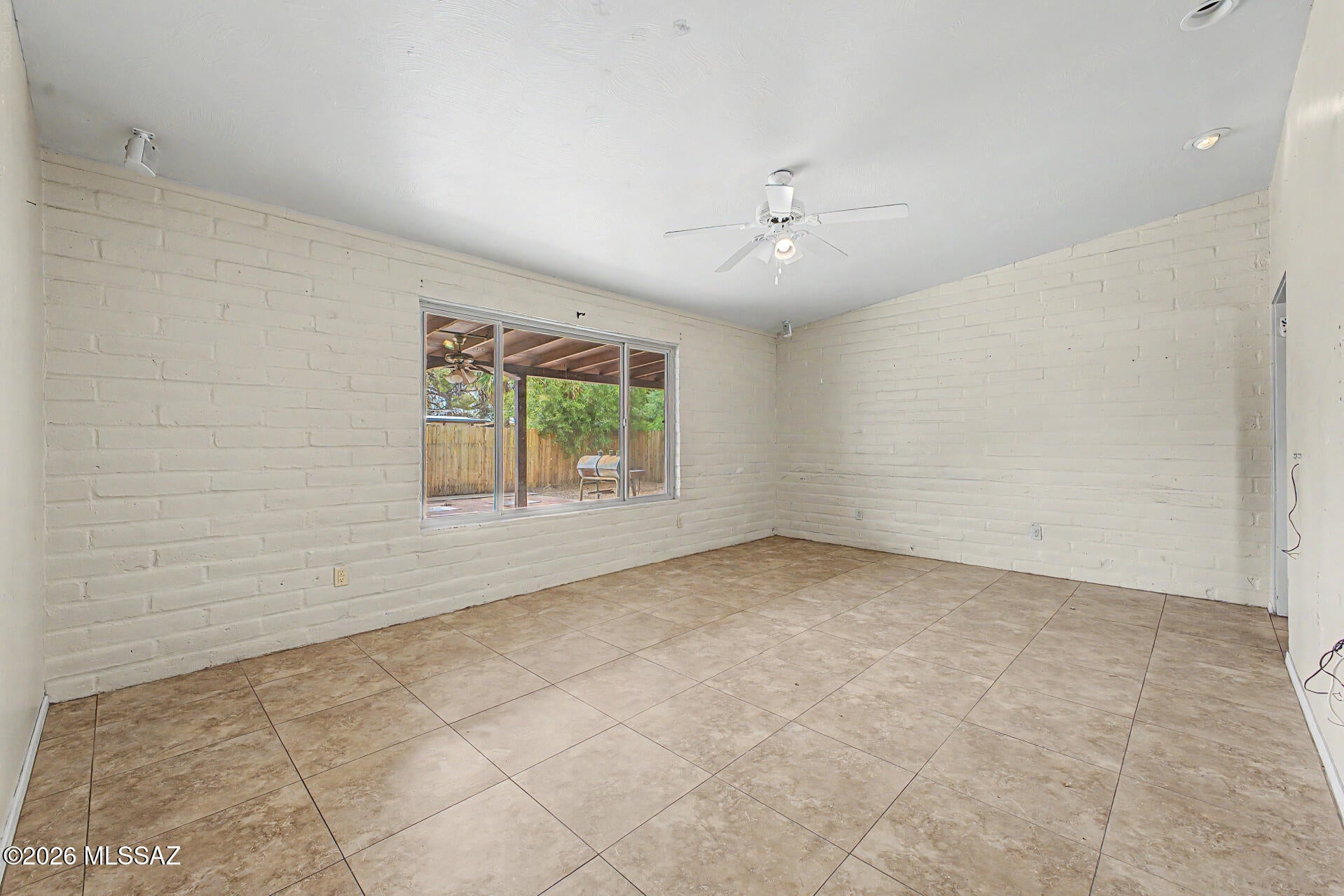 Manana Grande - Residential