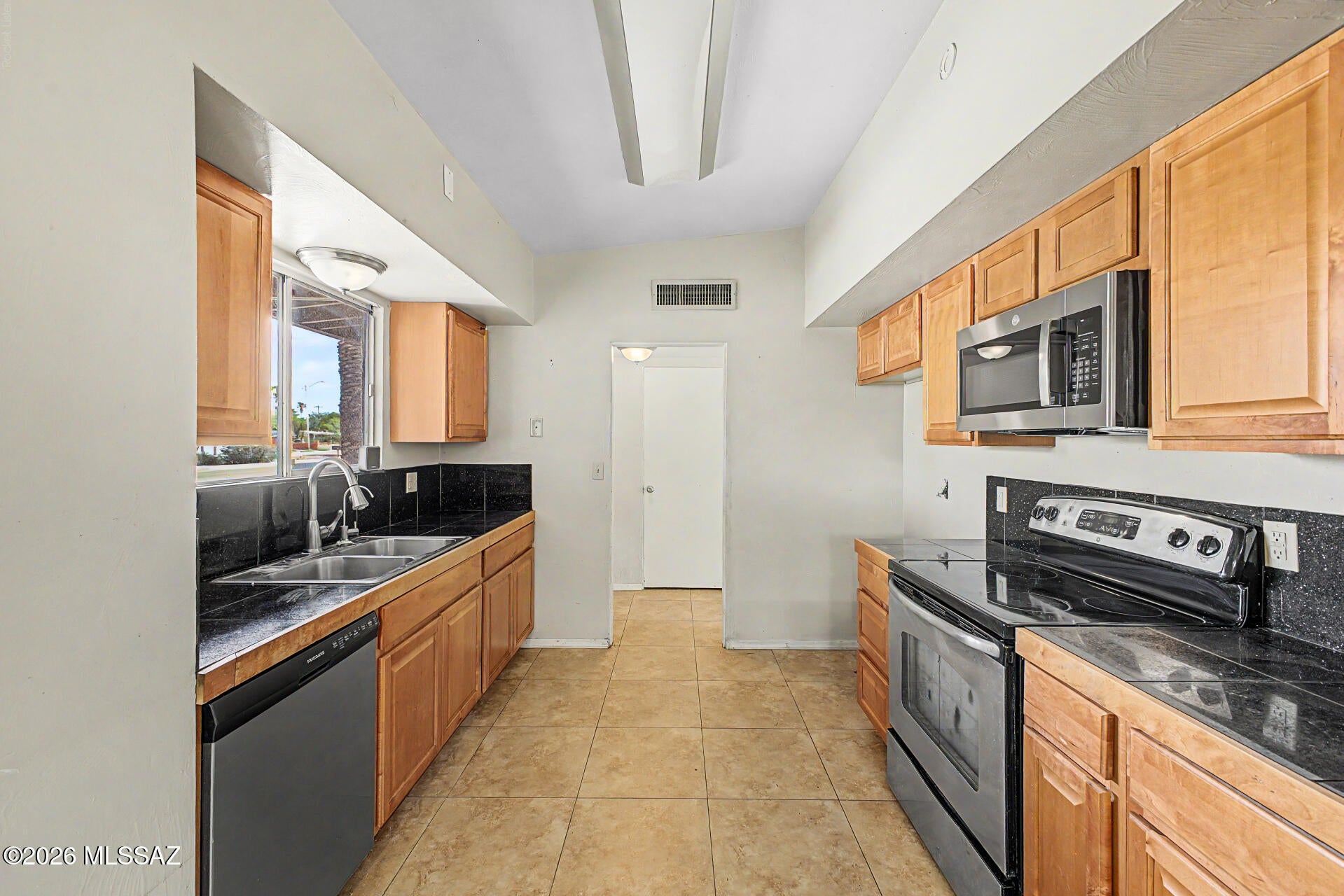 Manana Grande - Residential