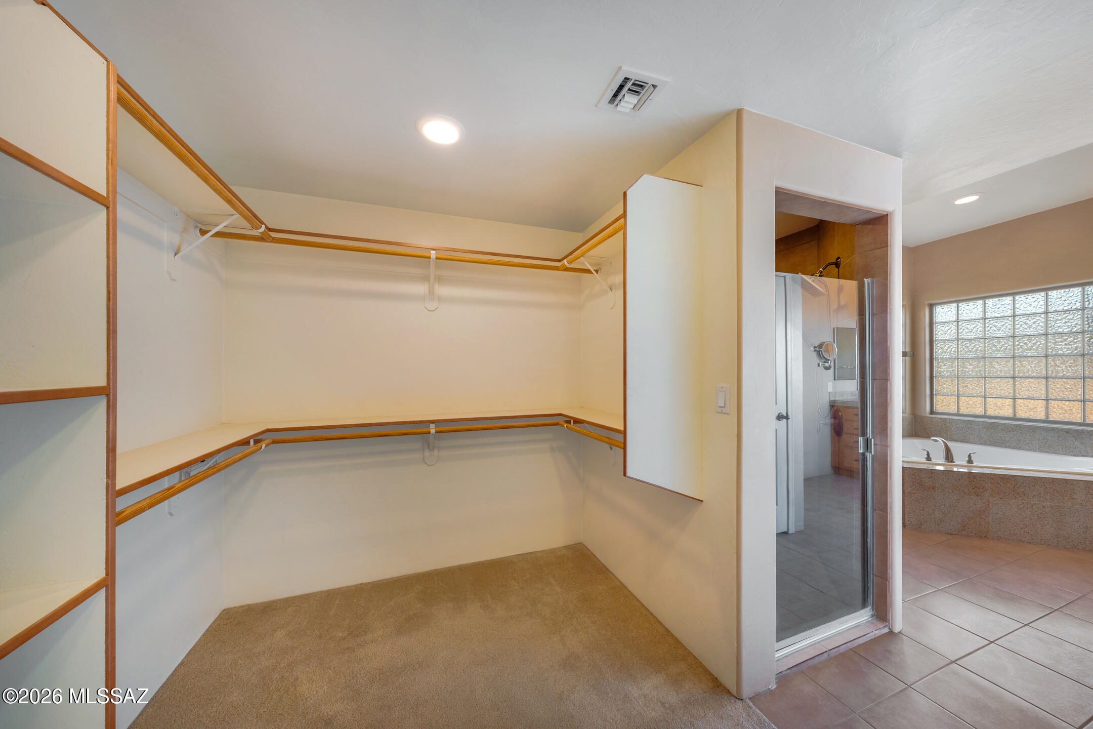 New Tucson Unit NO. 28 - Residential