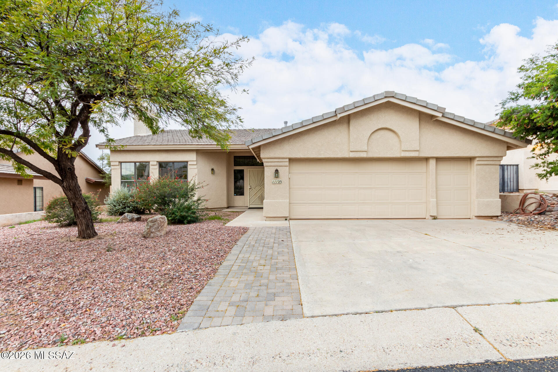 Beautiful, Recently Updated Home in Master Hill In Canada Hills on the Golf Course. It offers 3 beds, 2 baths, mature landscape, and a 2-car garage w/room for a golf cart. The inviting interior features vaulted ceilings, tons of natural light, a neutral palette, wood-look tile flooring in common areas, & soft carpet in bedrooms. You'll love the spacious living room paired with a cozy fireplace! New impressive eat-in kitchen boasts SS appliances, quartz counters, white shaker cabinetry, a pantry, mosaic tile backsplash, and an island w/breakfast bar. The main bedroom has sliding doors to the back and an ensuite with dual sinks, separate tub/shower, & a walk-in closet. Large backyard with a covered patio & a view fence to enjoy tranquil vistas! No rear neighbors. READ ON....LOTS OF UPGRADES New Pex Plumbing, Newer HVAC, Roof Underlayment Redone, New Hot Water Heater, Quartz Counter Tops, New Carpet, New Tile in  Baths, New Kitchen Soft Close Cabinets.....Move-In Ready!!