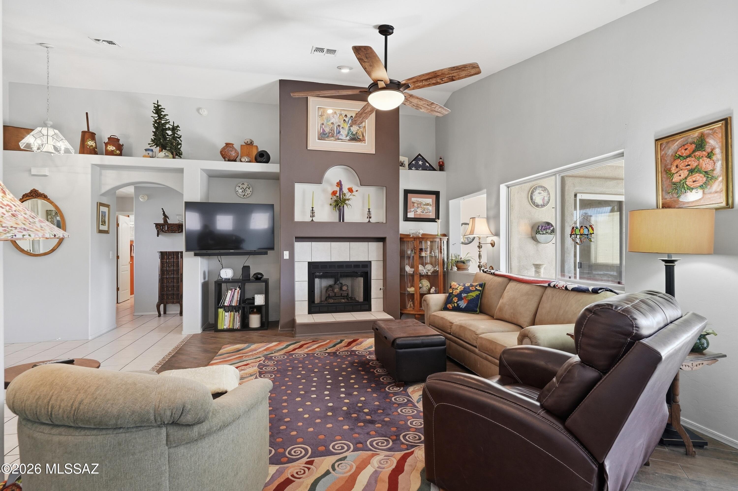 Colonia De Los Alamos - Desert Creek - Residential