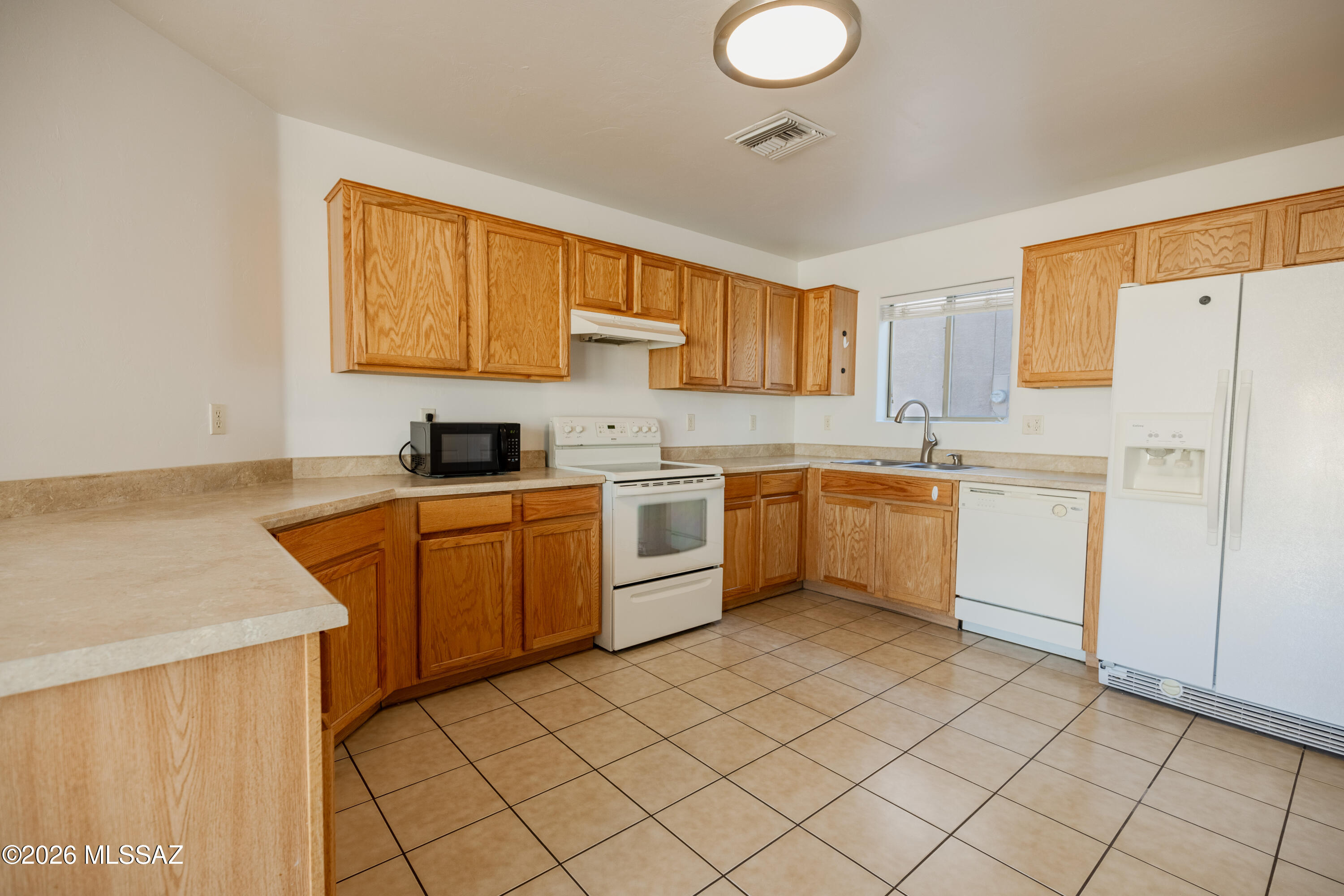 Twin Peaks Highland (1-119) - Residential Lease
