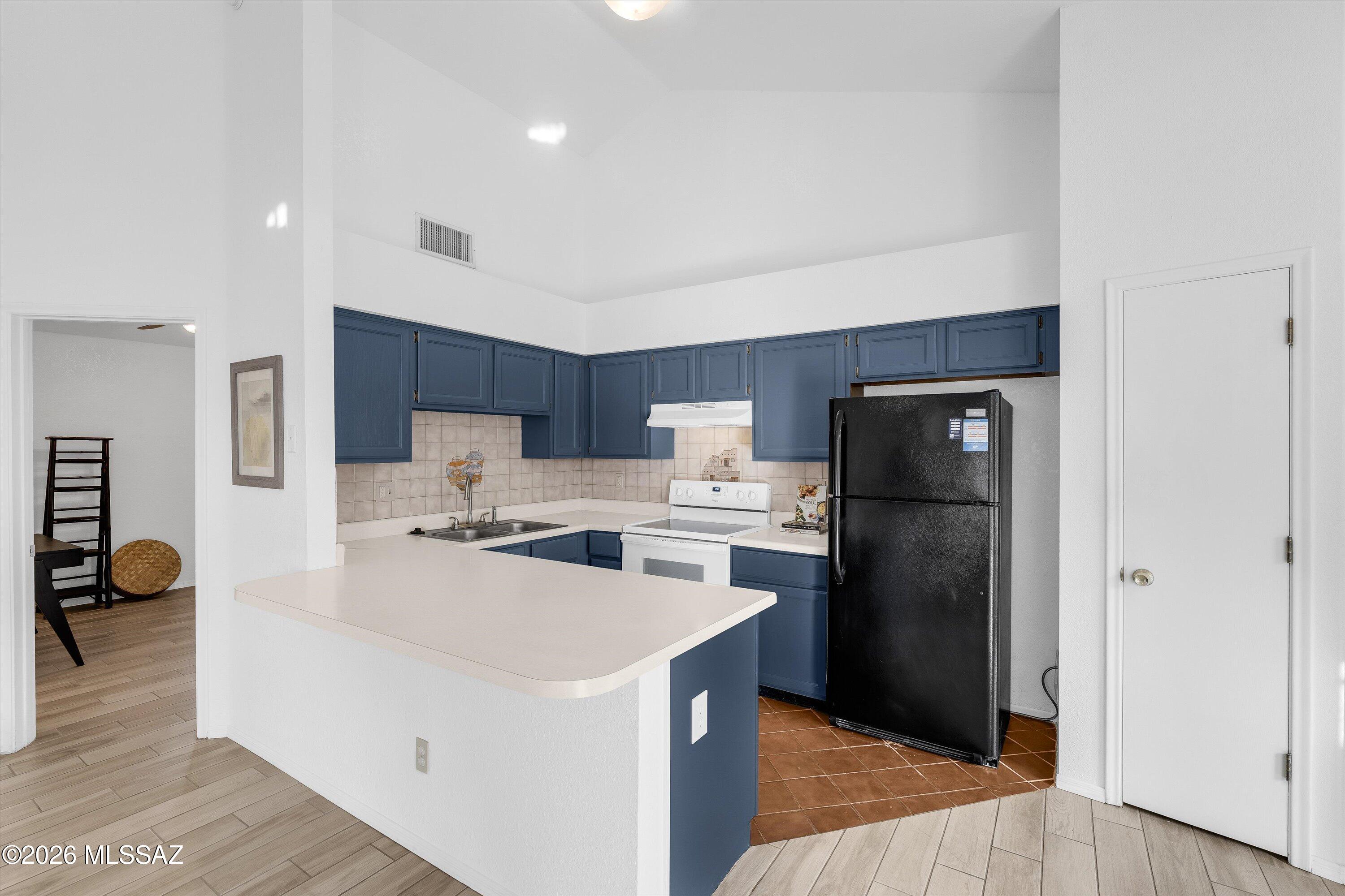 Saddlewood Villas (1-102) - Residential