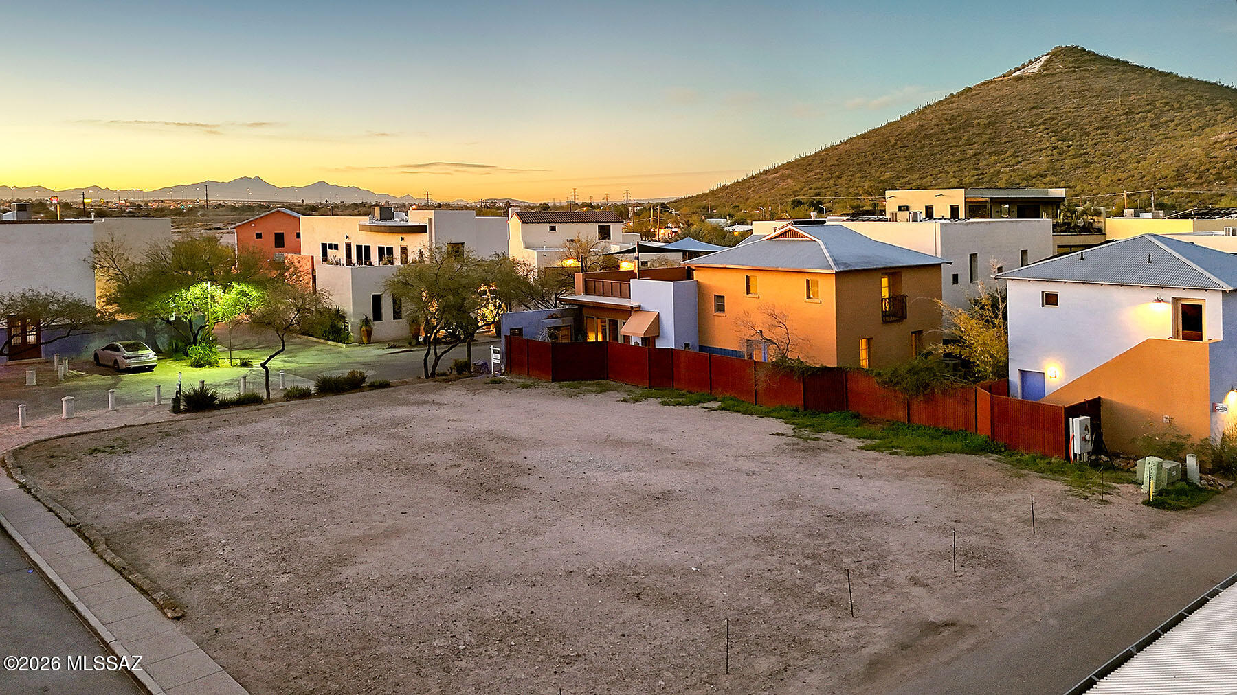 Beautiful Lot in the Mercado San Agustin, perfectly sited in the heart of the neighborhood!