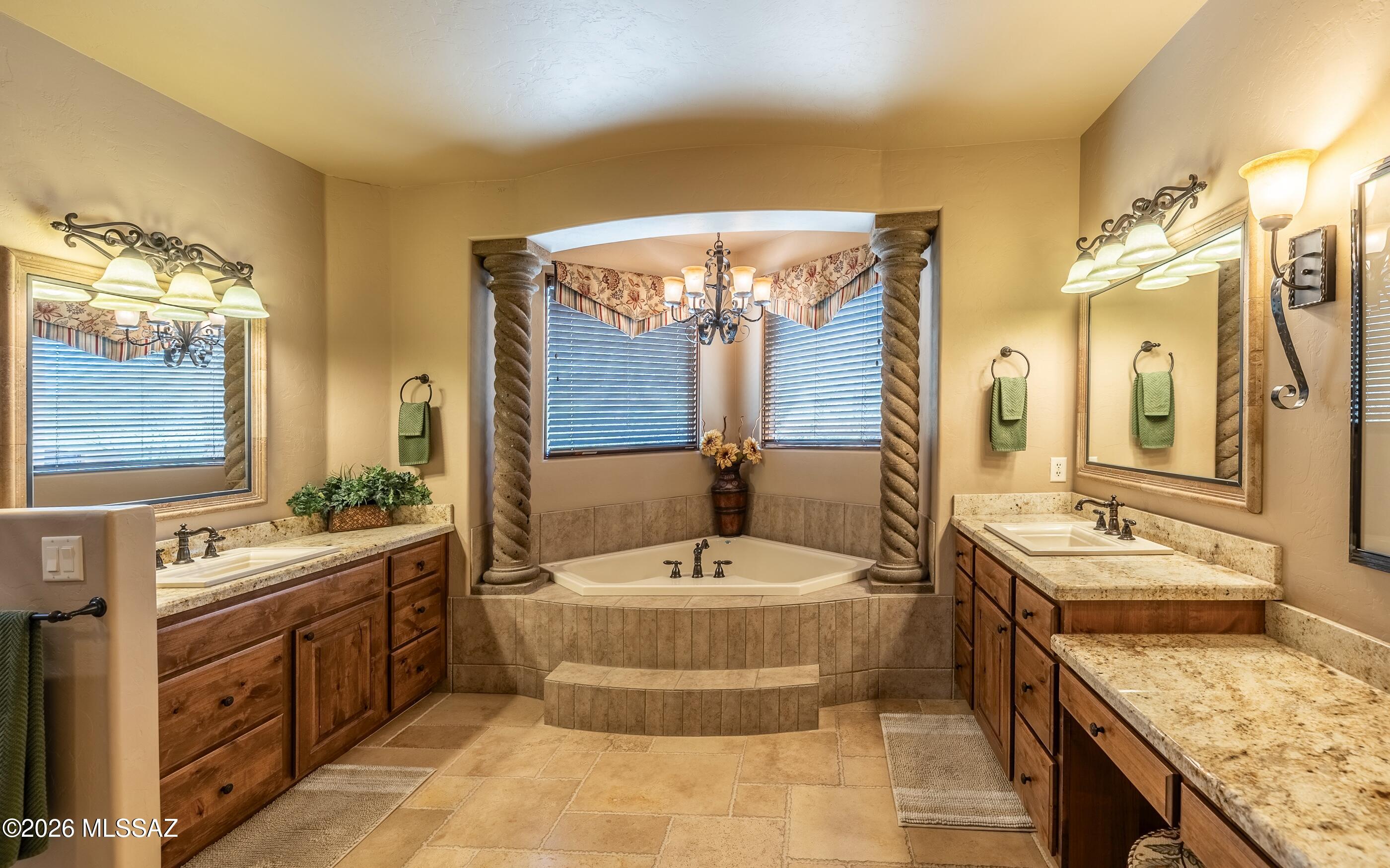 Canyon Pass At Dove Mountain - Residential