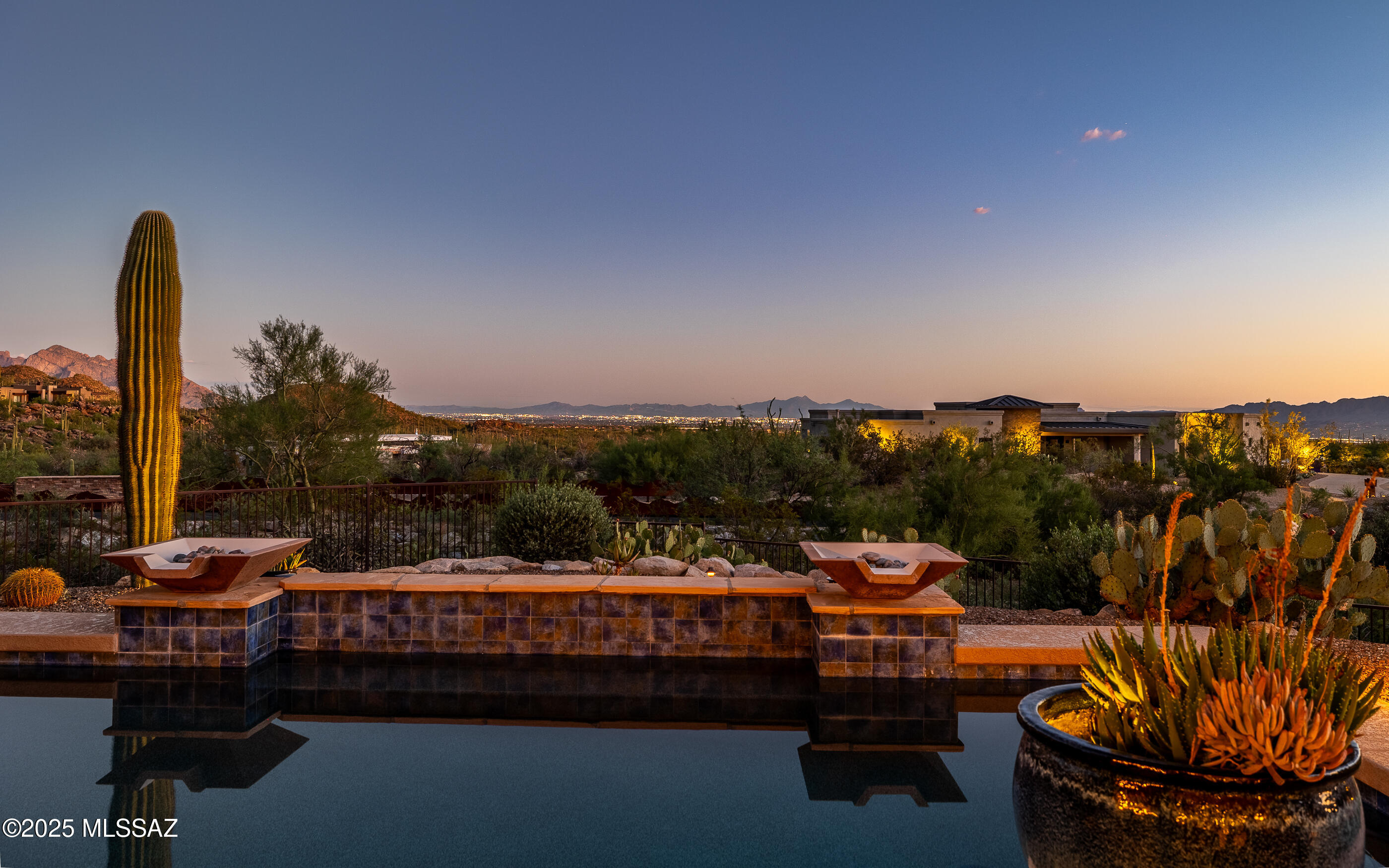 Canyon Pass At Dove Mountain - Residential