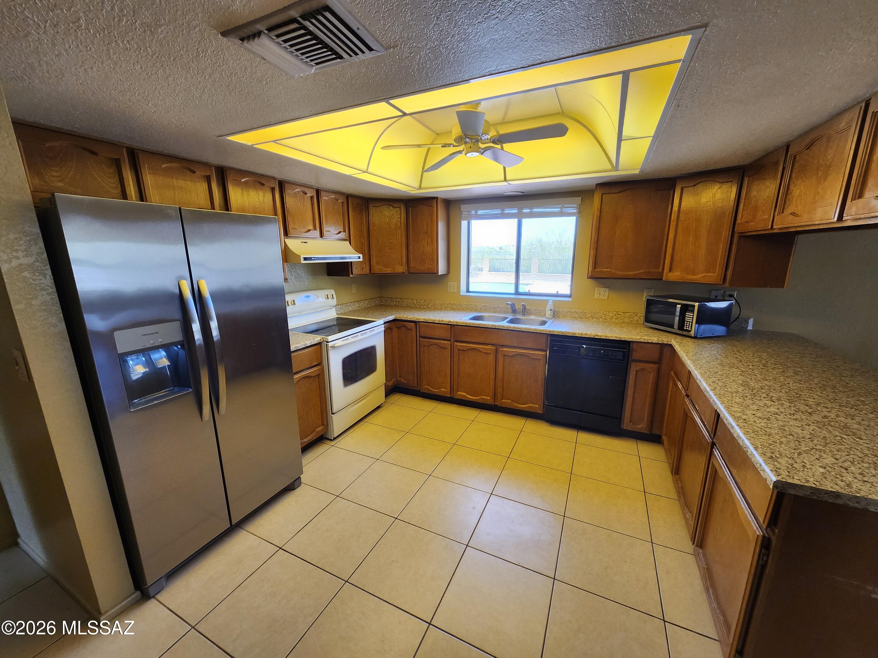Sunrise Presidio Village (1-241) - Residential Lease