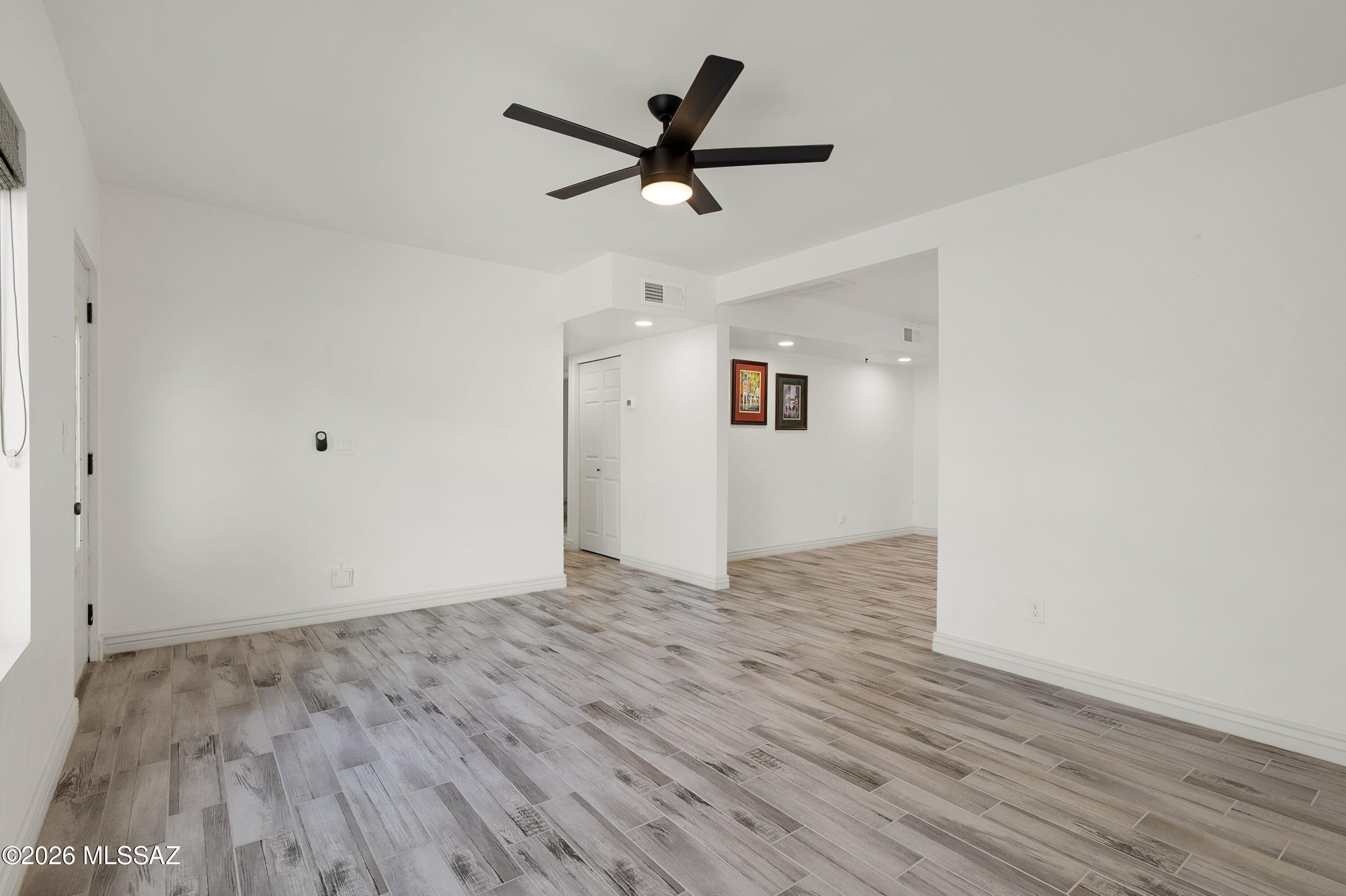 Lakecrest NO. 5 - Residential