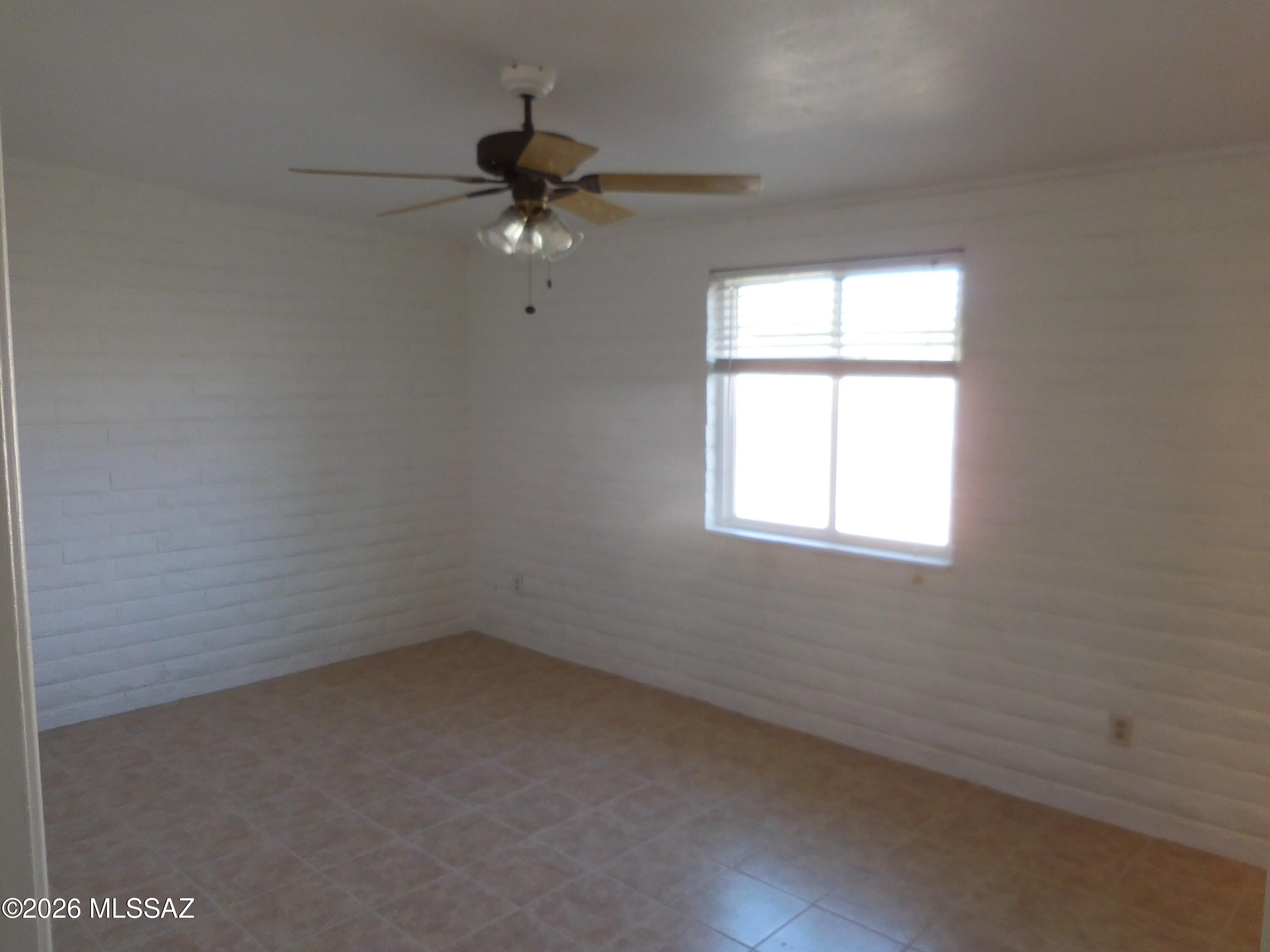 Valley View East NO. 3 (1-153) - Residential Lease