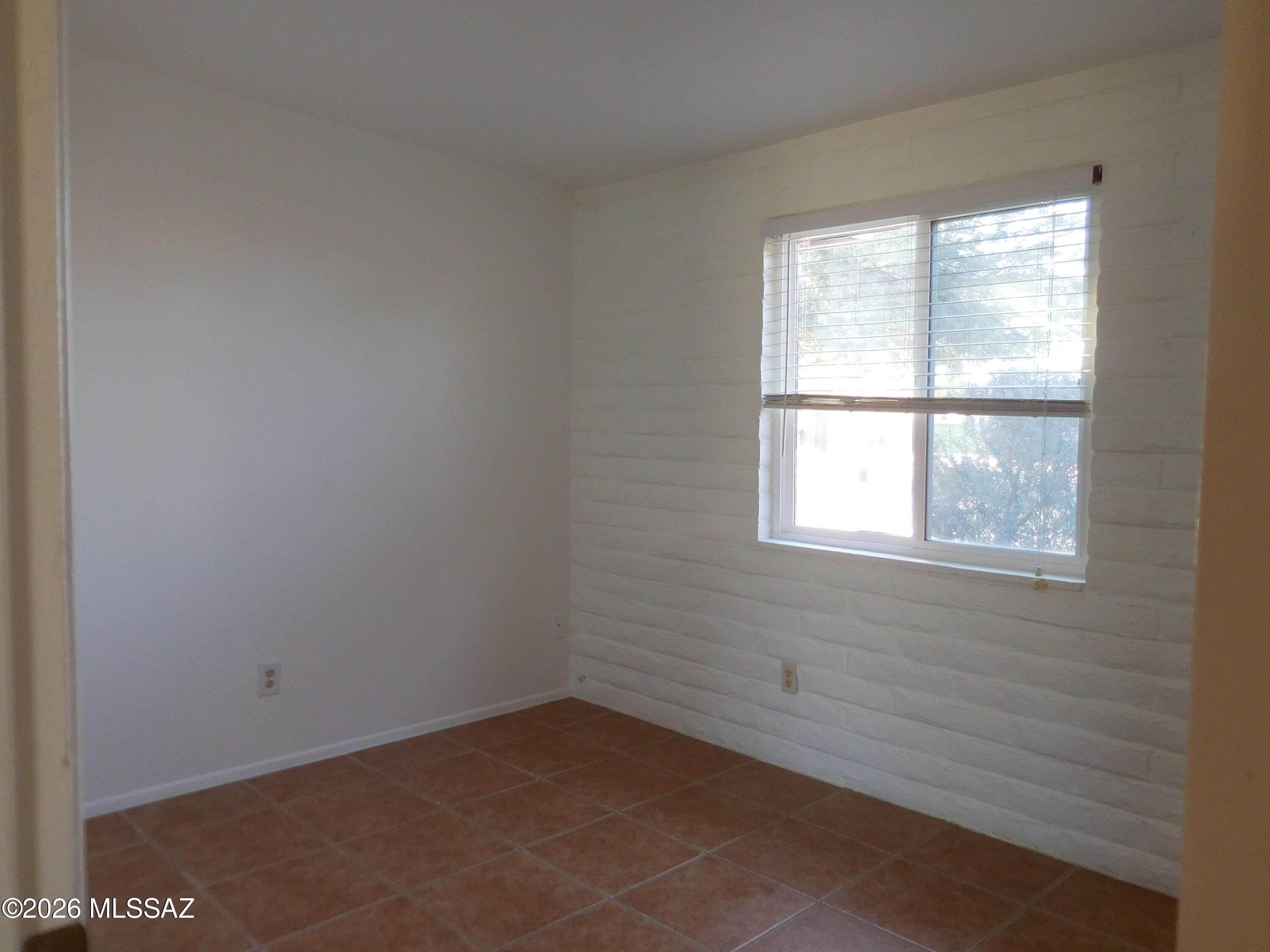 Valley View East NO. 3 (1-153) - Residential Lease