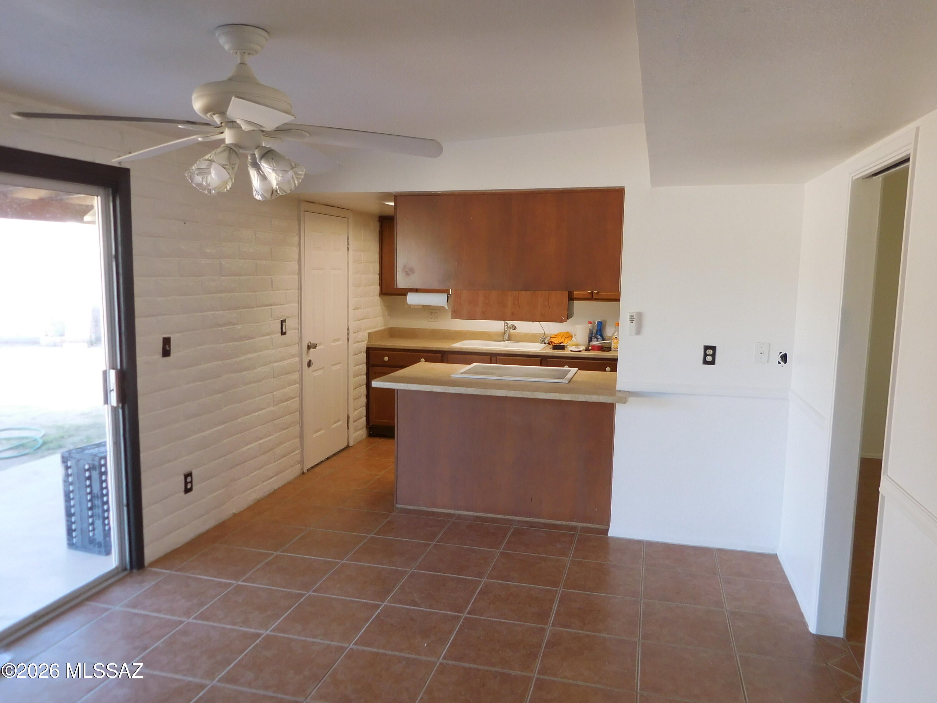 Valley View East NO. 3 (1-153) - Residential Lease