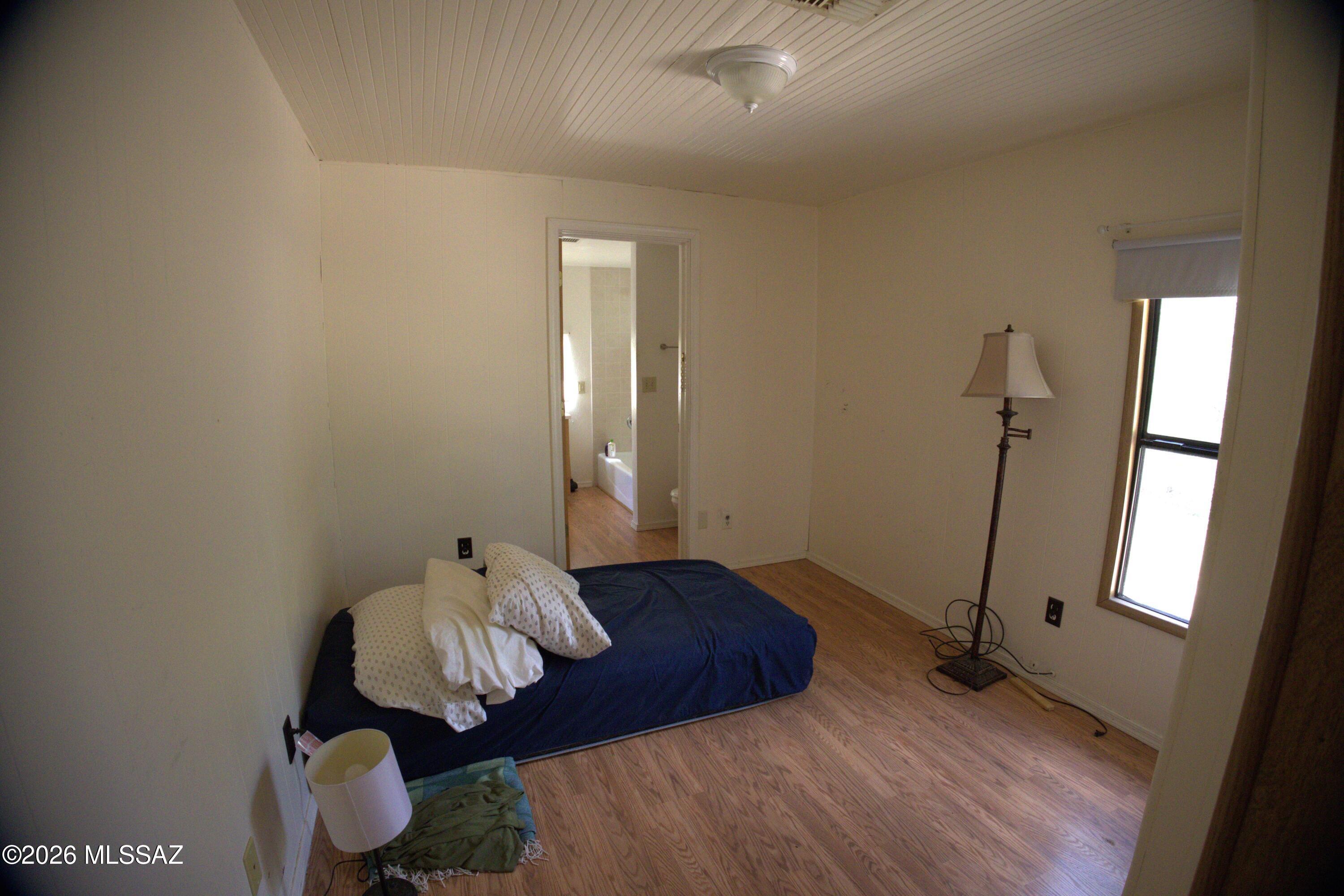 Unsubdivided - Residential
