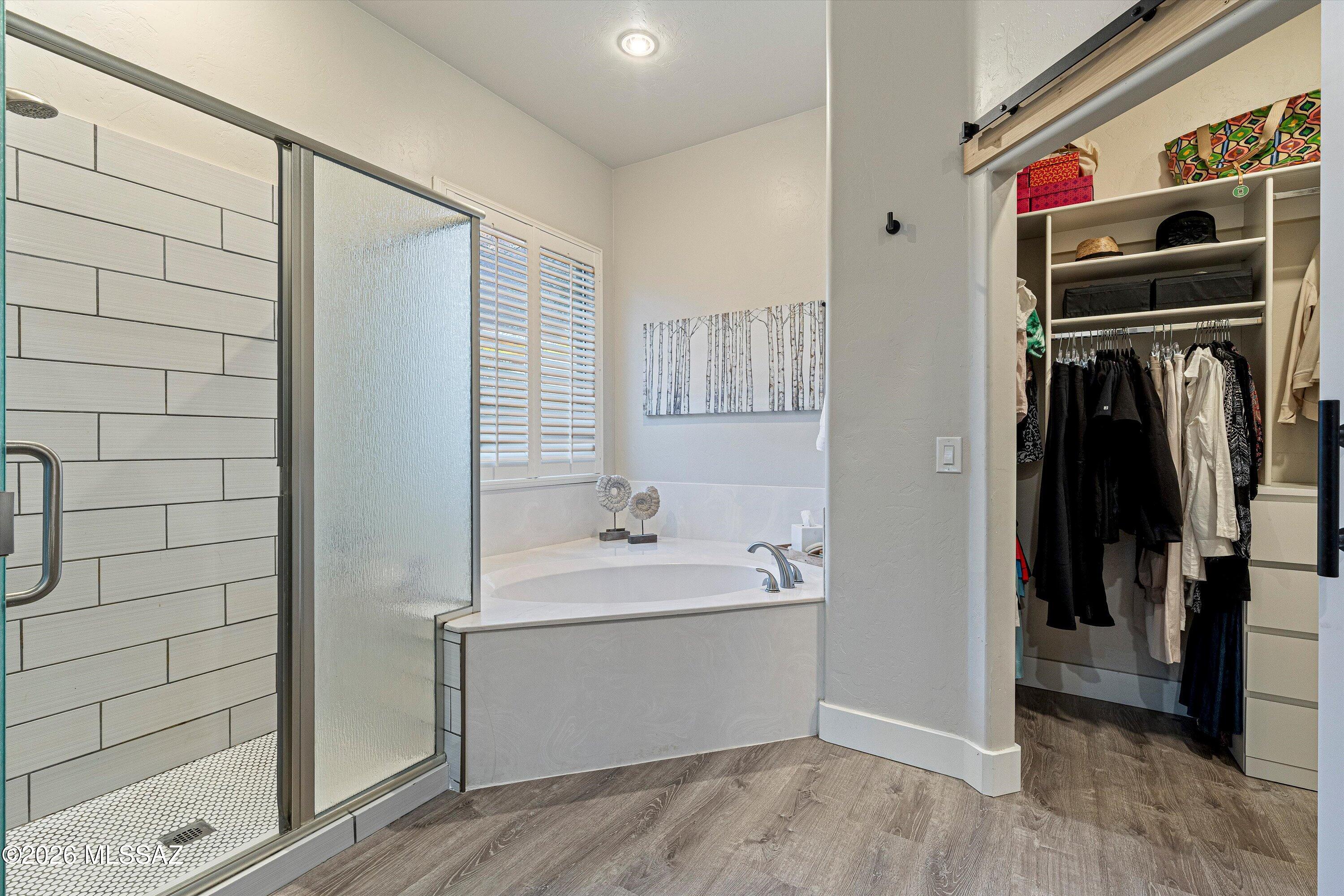 Mira Vista (1-60) - Residential