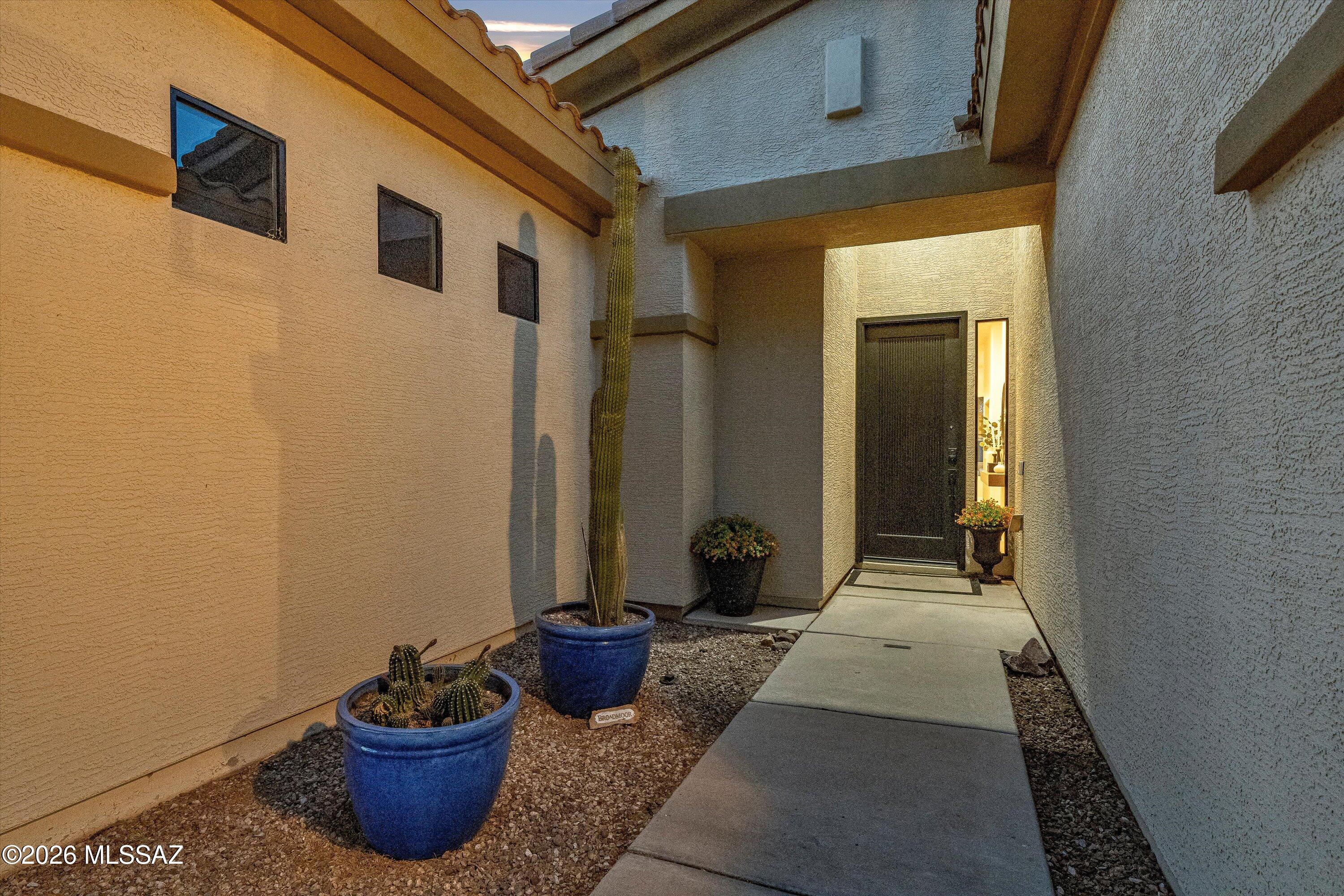 Mira Vista (1-60) - Residential