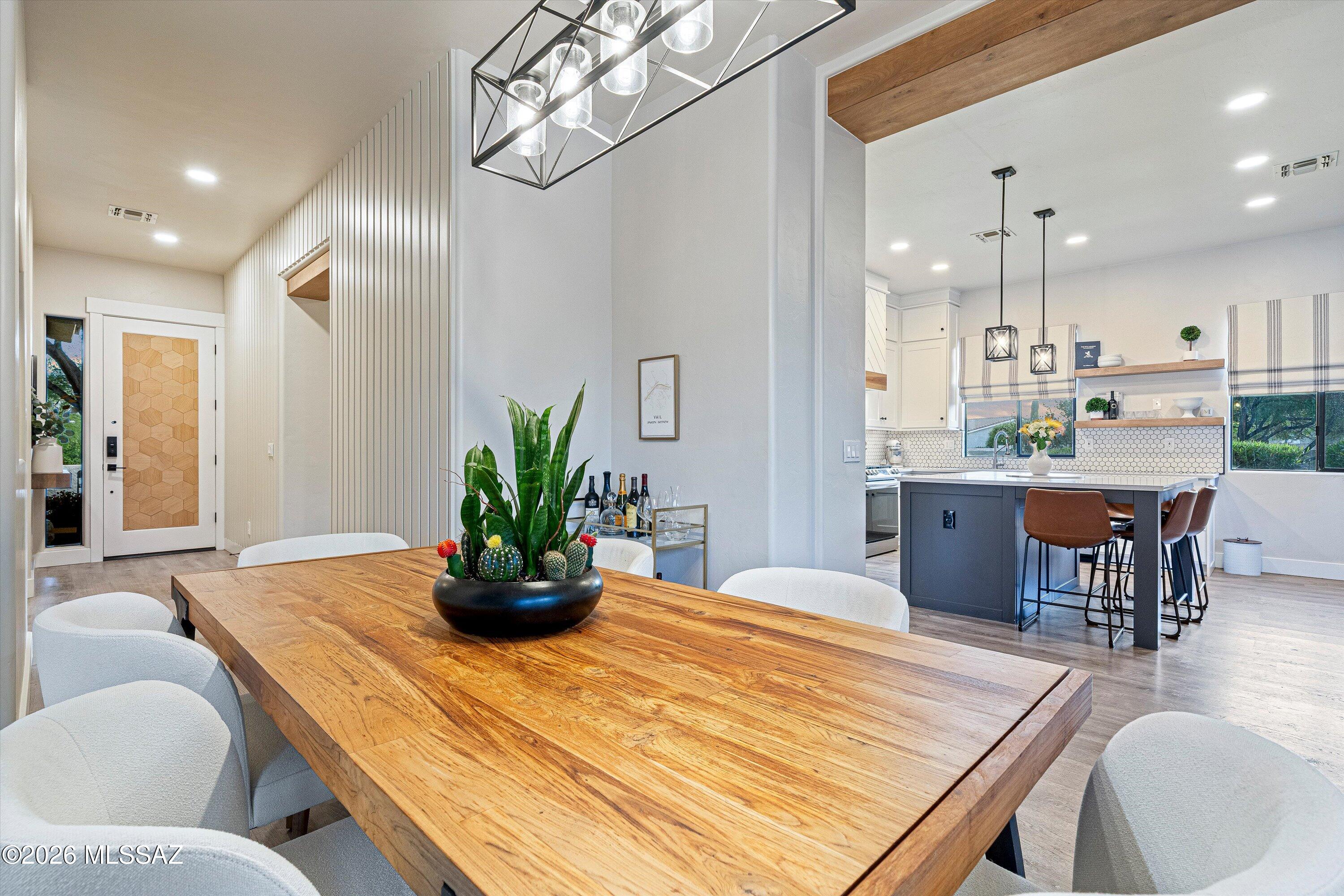 Mira Vista (1-60) - Residential
