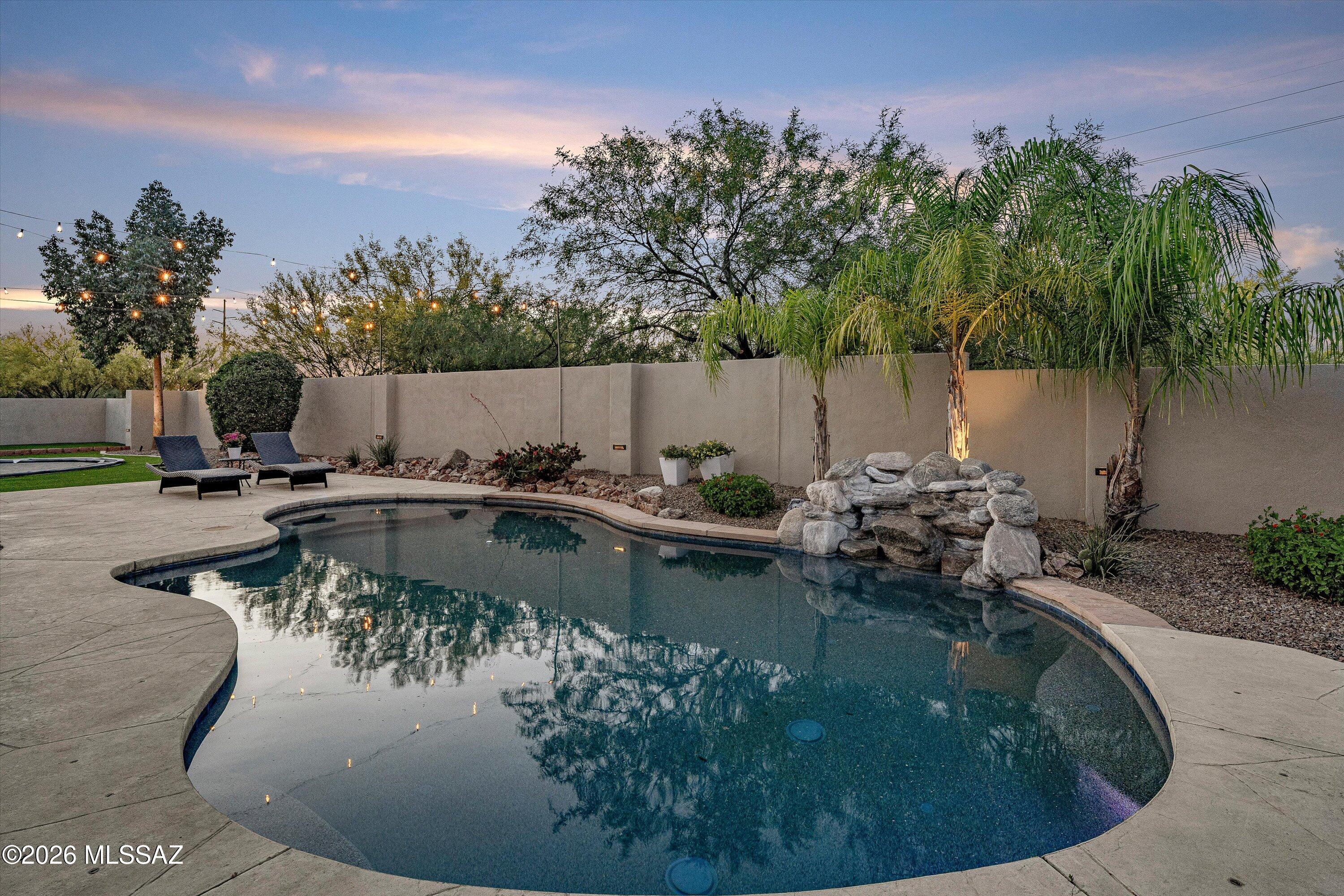 Mira Vista (1-60) - Residential
