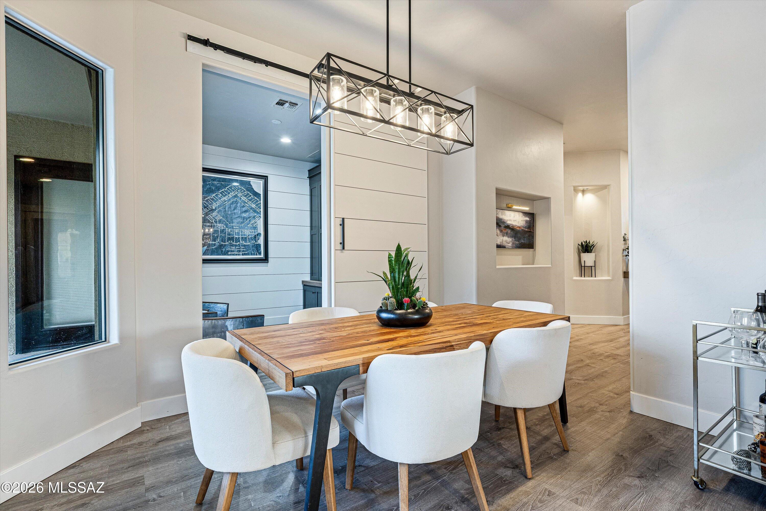 Mira Vista (1-60) - Residential
