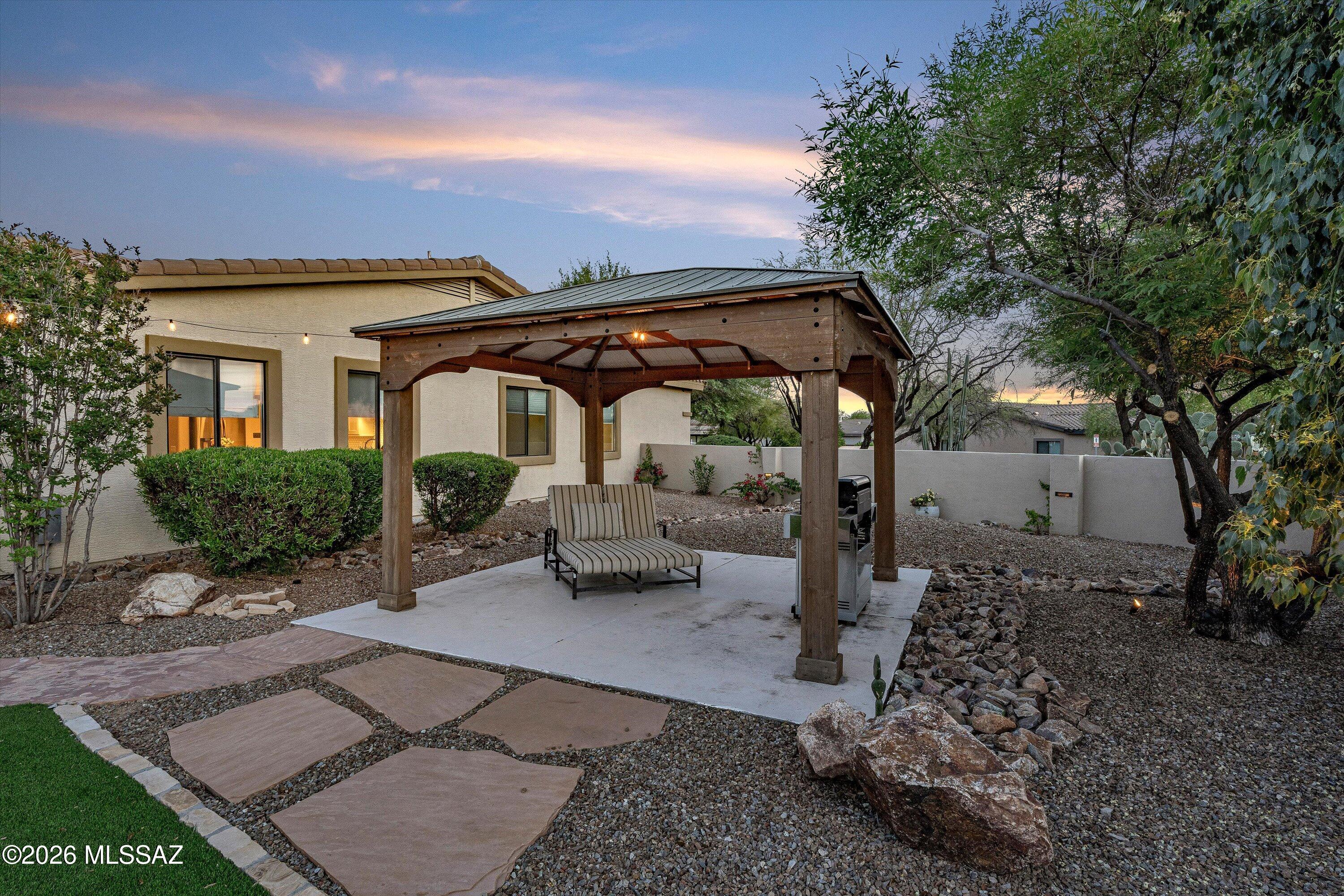 Mira Vista (1-60) - Residential