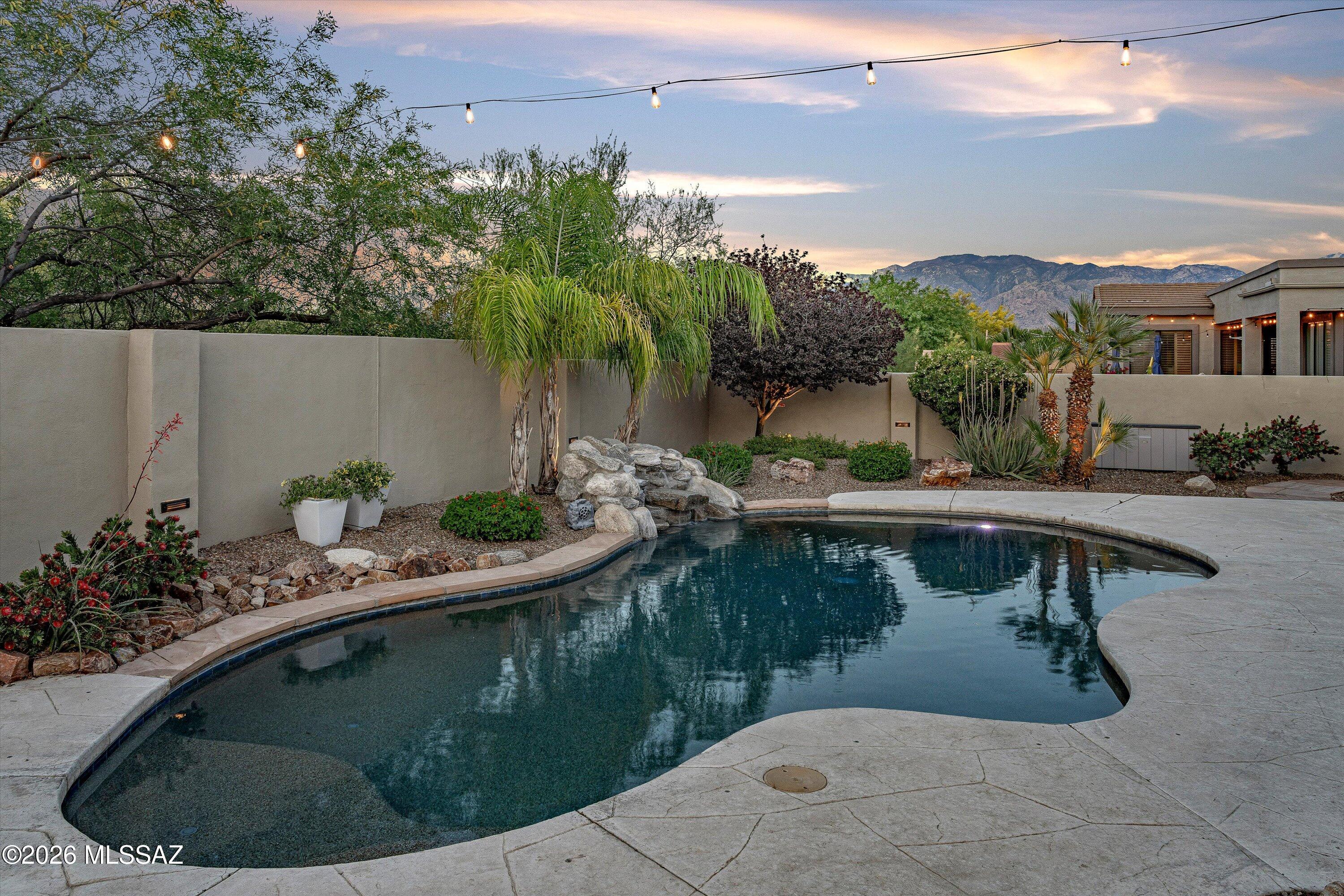 Mira Vista (1-60) - Residential