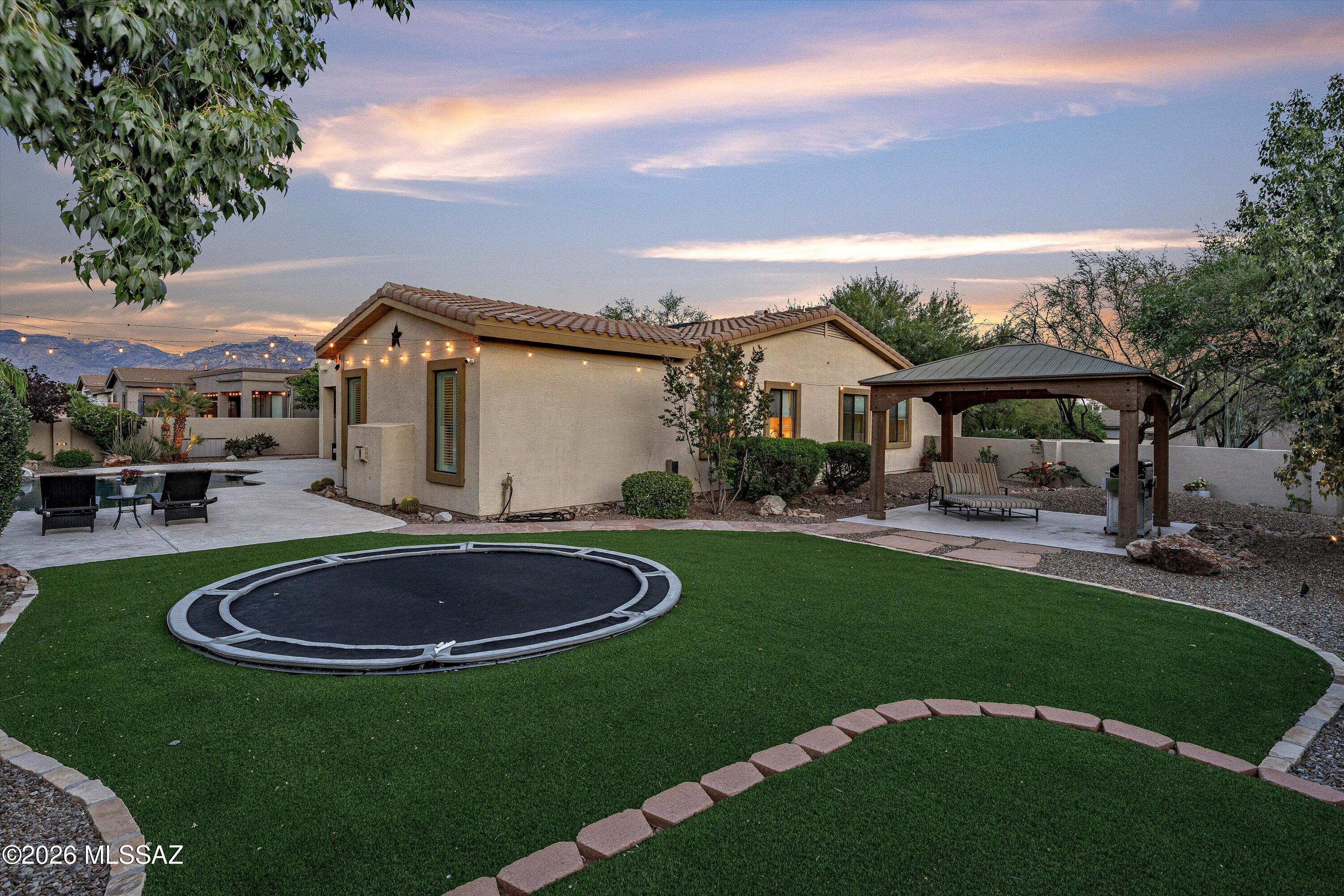Mira Vista (1-60) - Residential