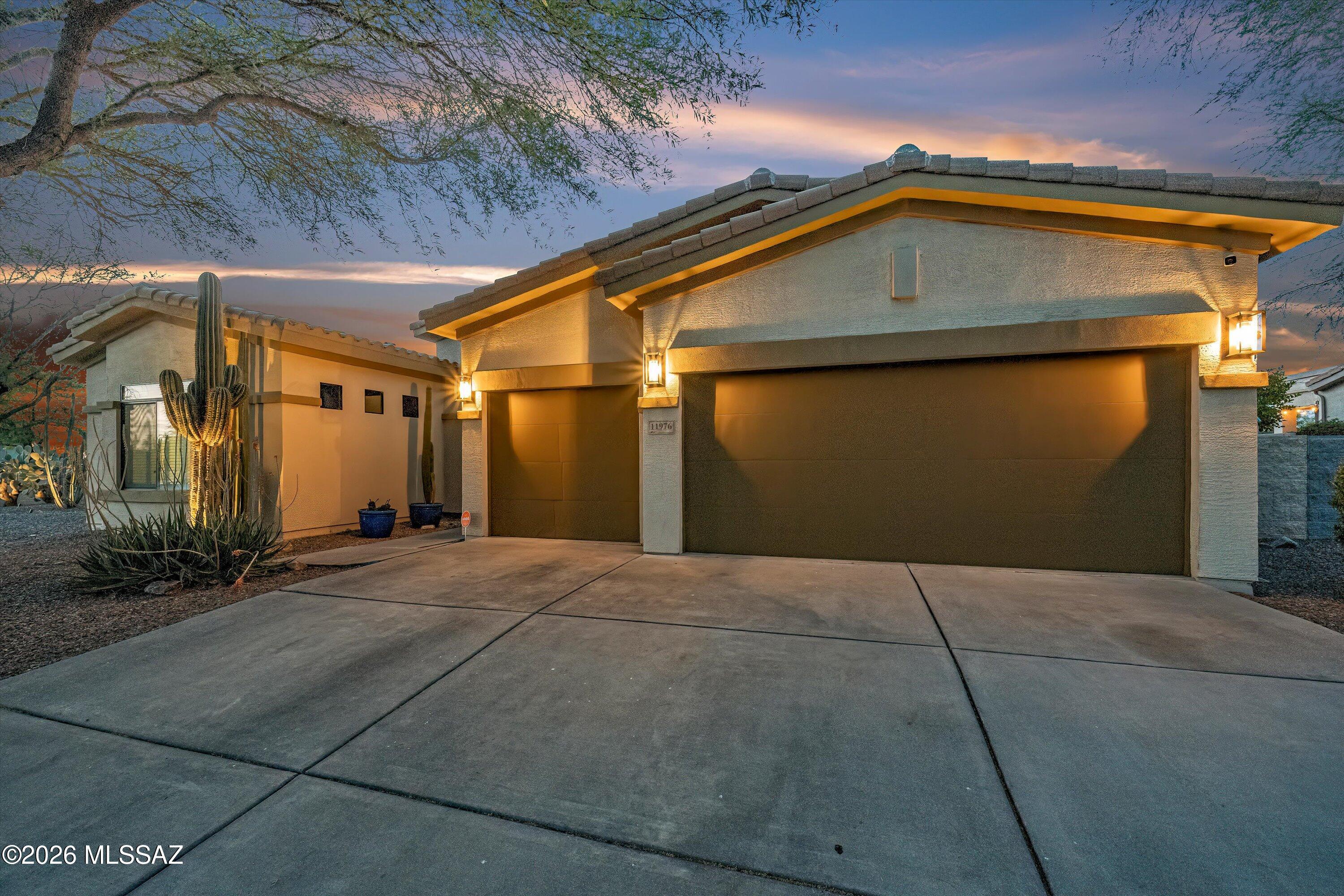 Mira Vista (1-60) - Residential