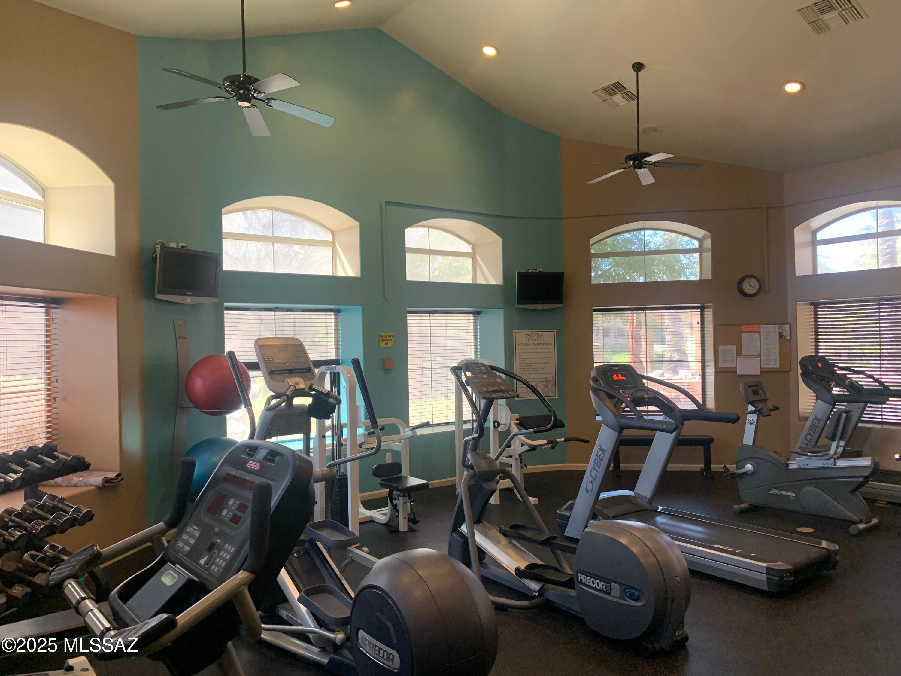 Pinnacle Canyon Condominium - Residential
