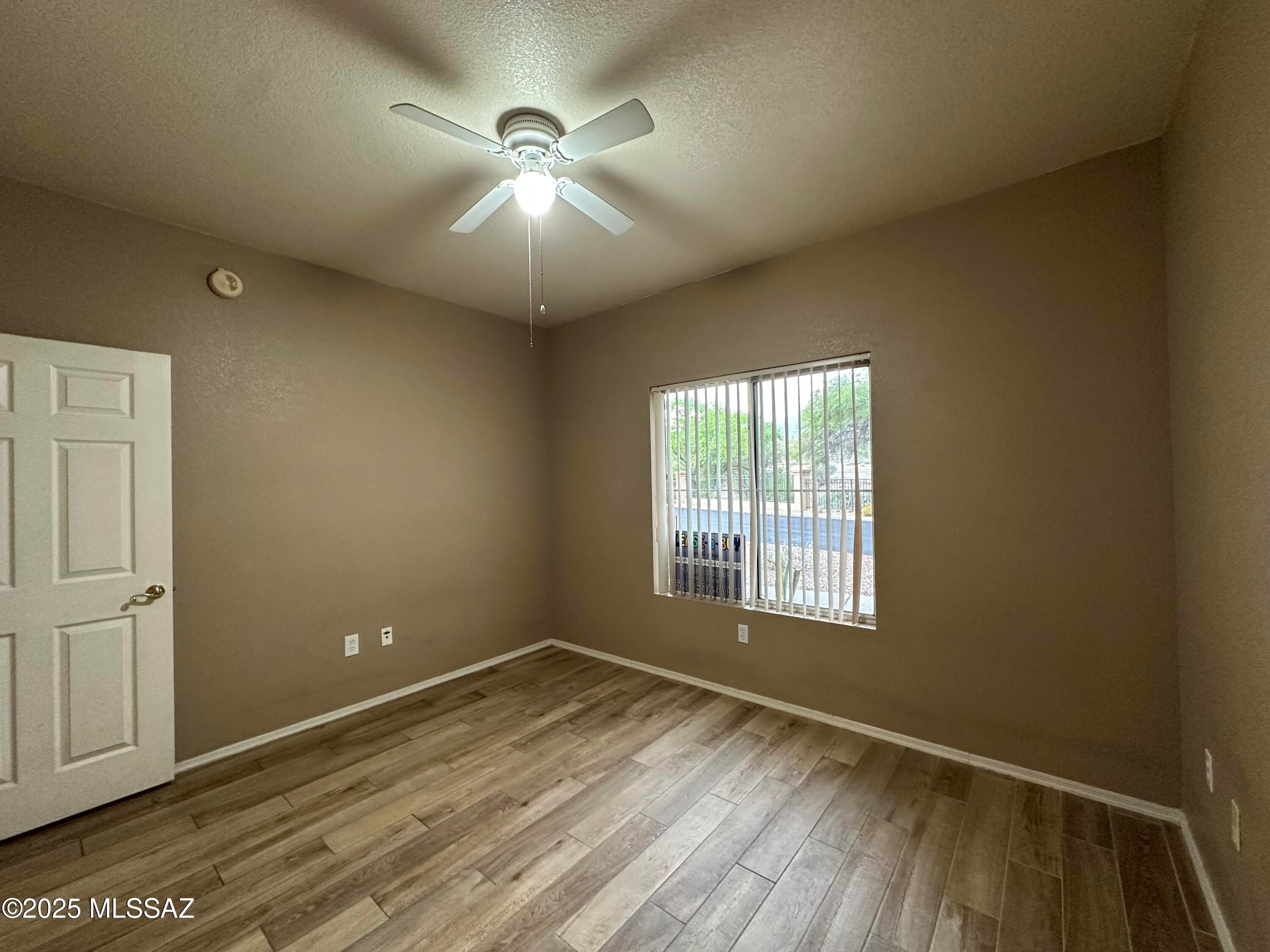 Pinnacle Canyon Condominium - Residential