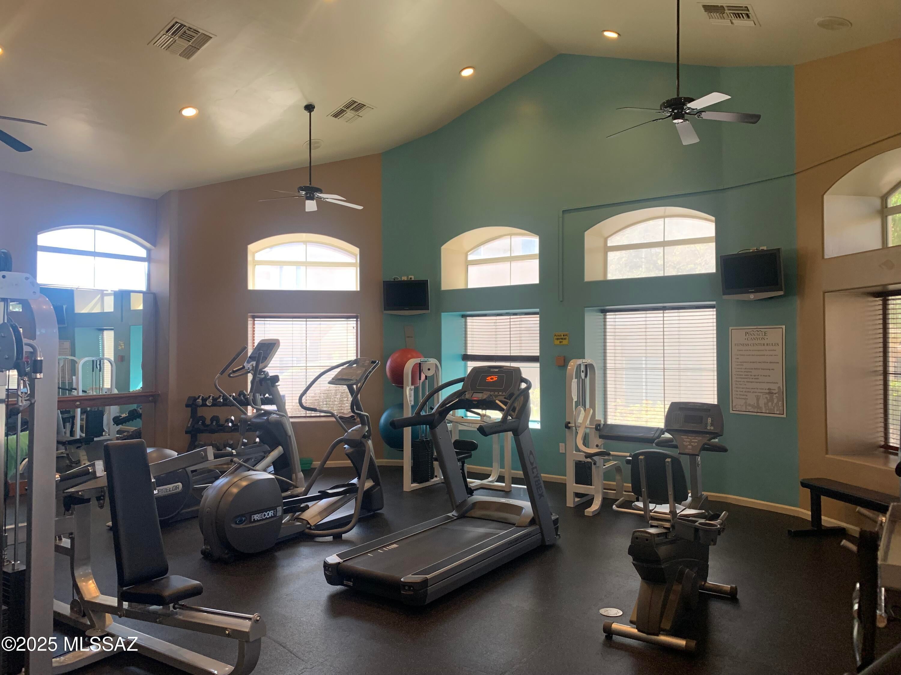 Pinnacle Canyon Condominium - Residential