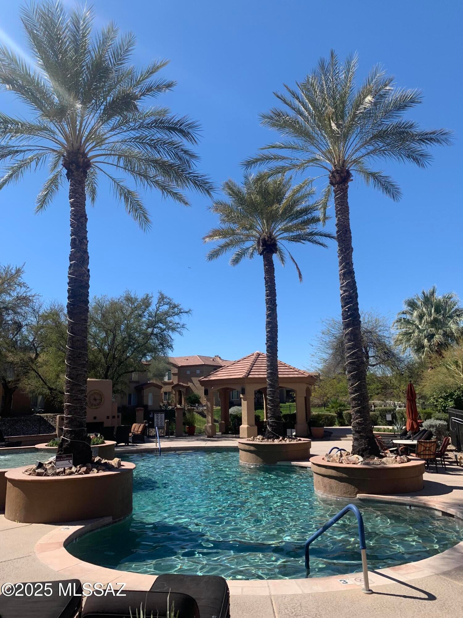 Pinnacle Canyon Condominium - Residential