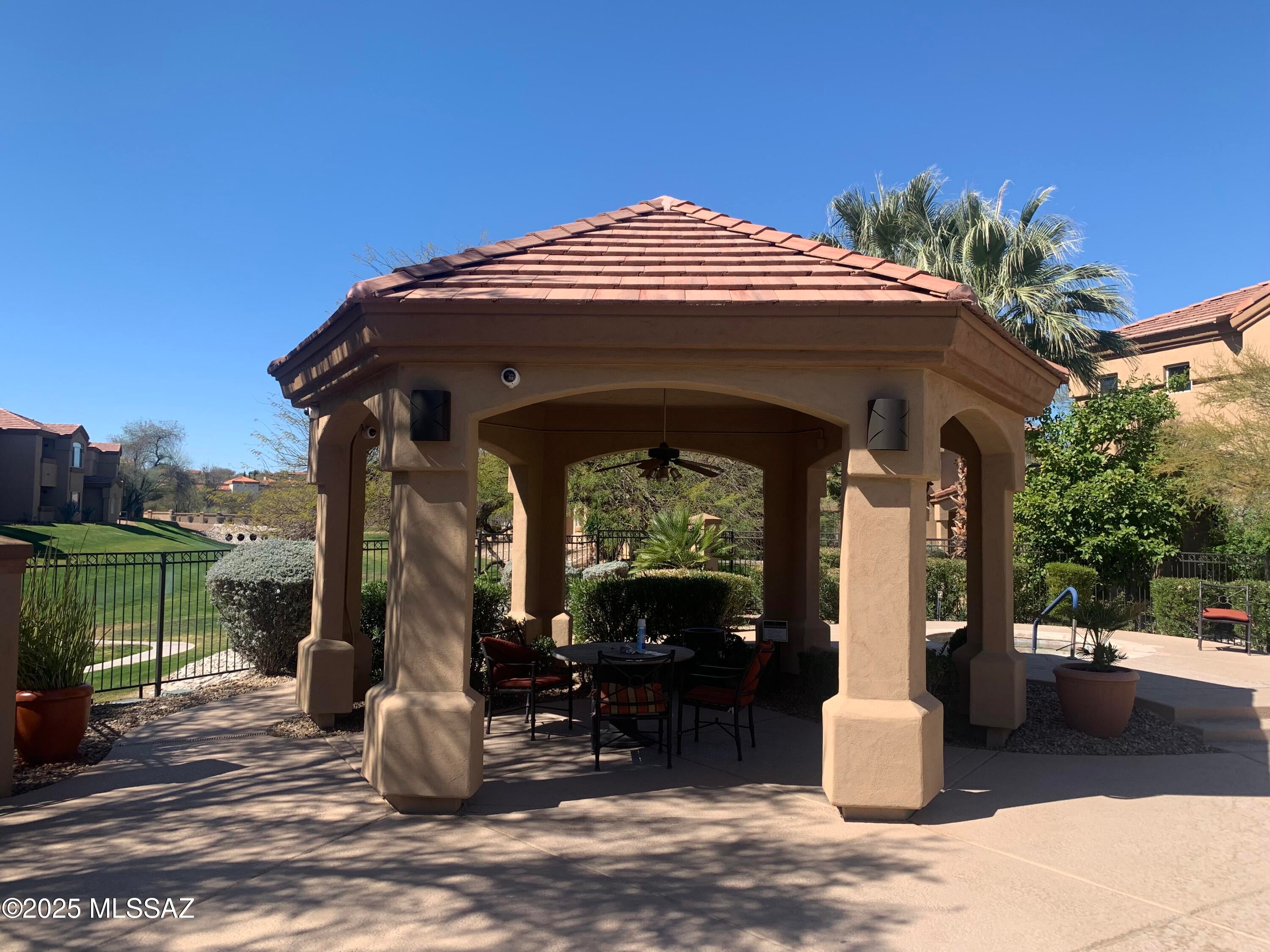 Pinnacle Canyon Condominium - Residential