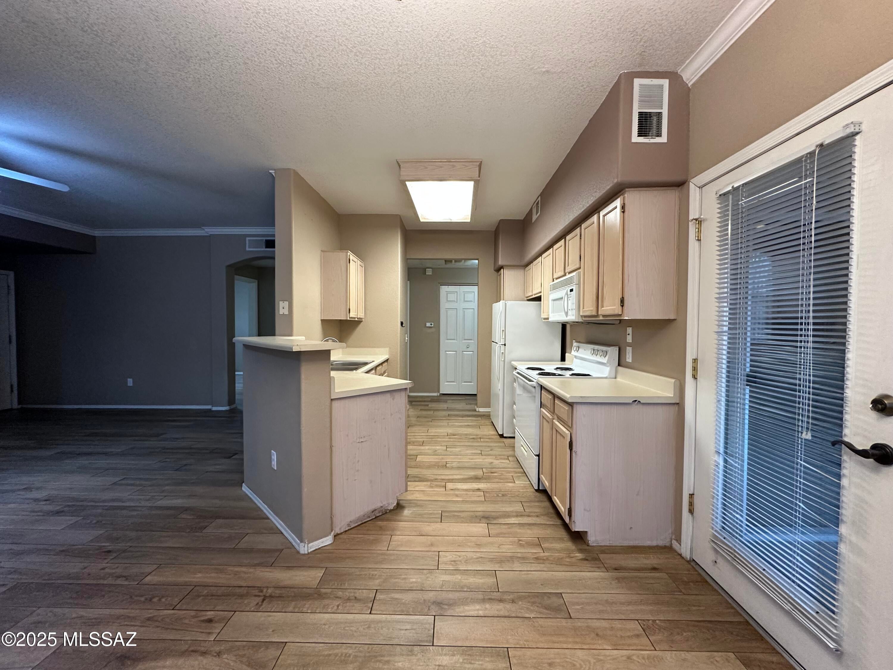 Pinnacle Canyon Condominium - Residential