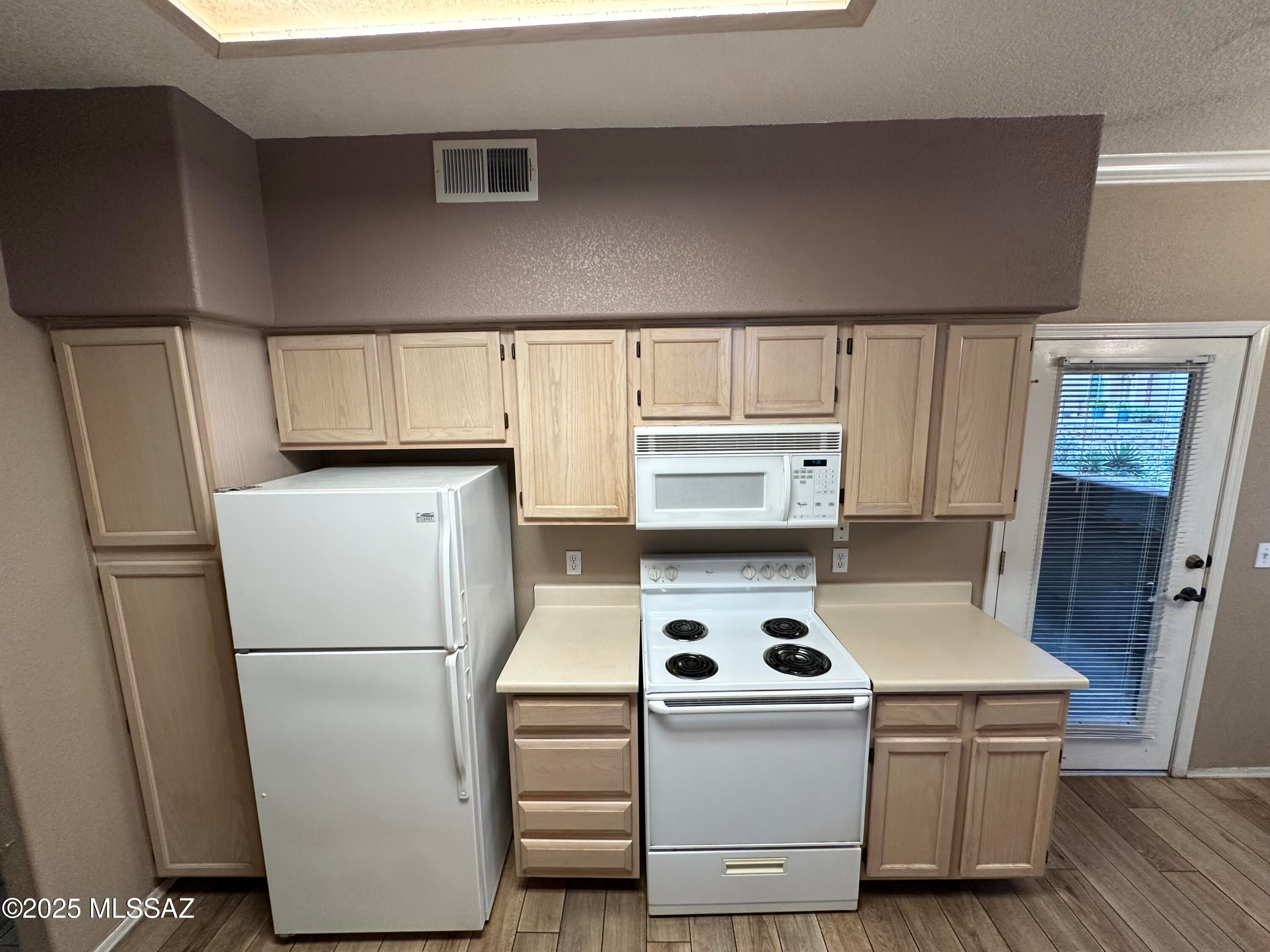 Pinnacle Canyon Condominium - Residential
