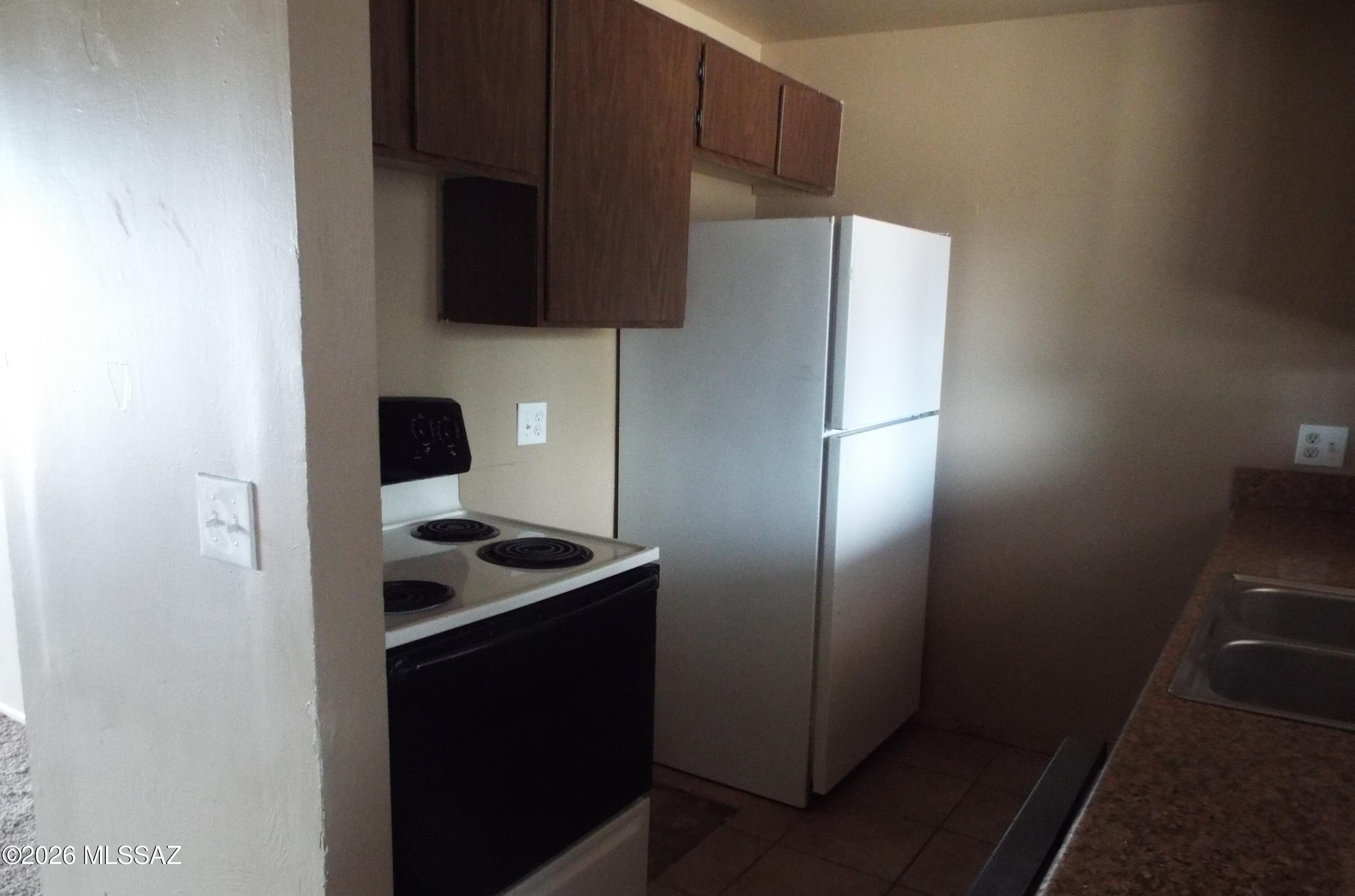 Casas Adobes Park (1-93) - Residential