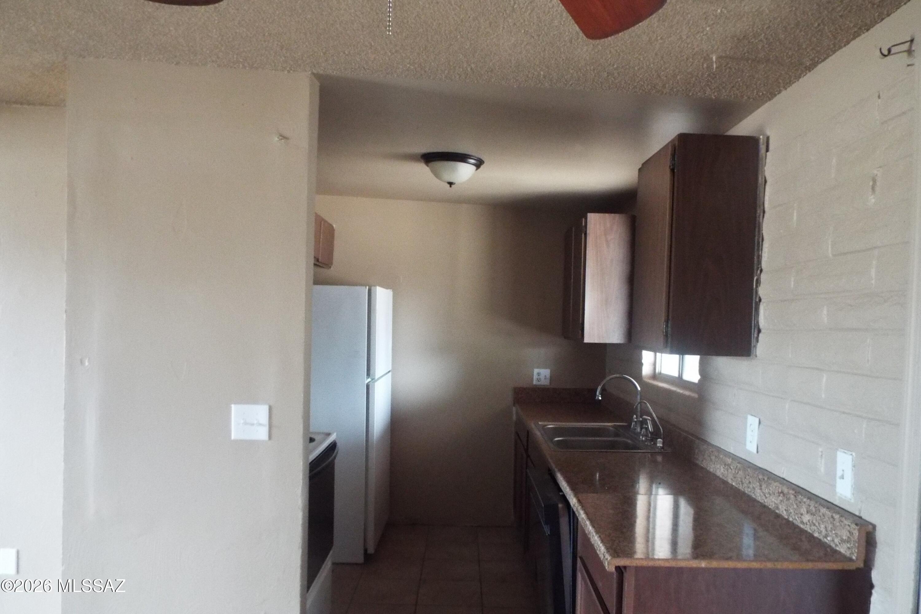 Casas Adobes Park (1-93) - Residential
