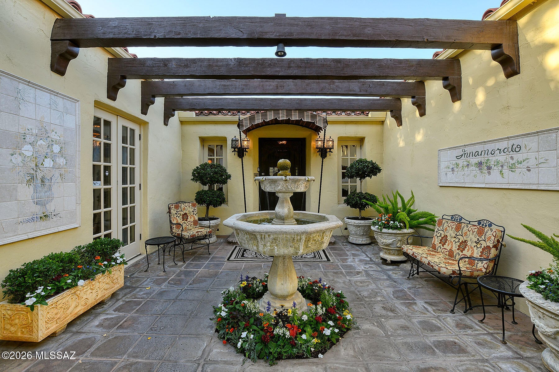 University Manor - Residential
