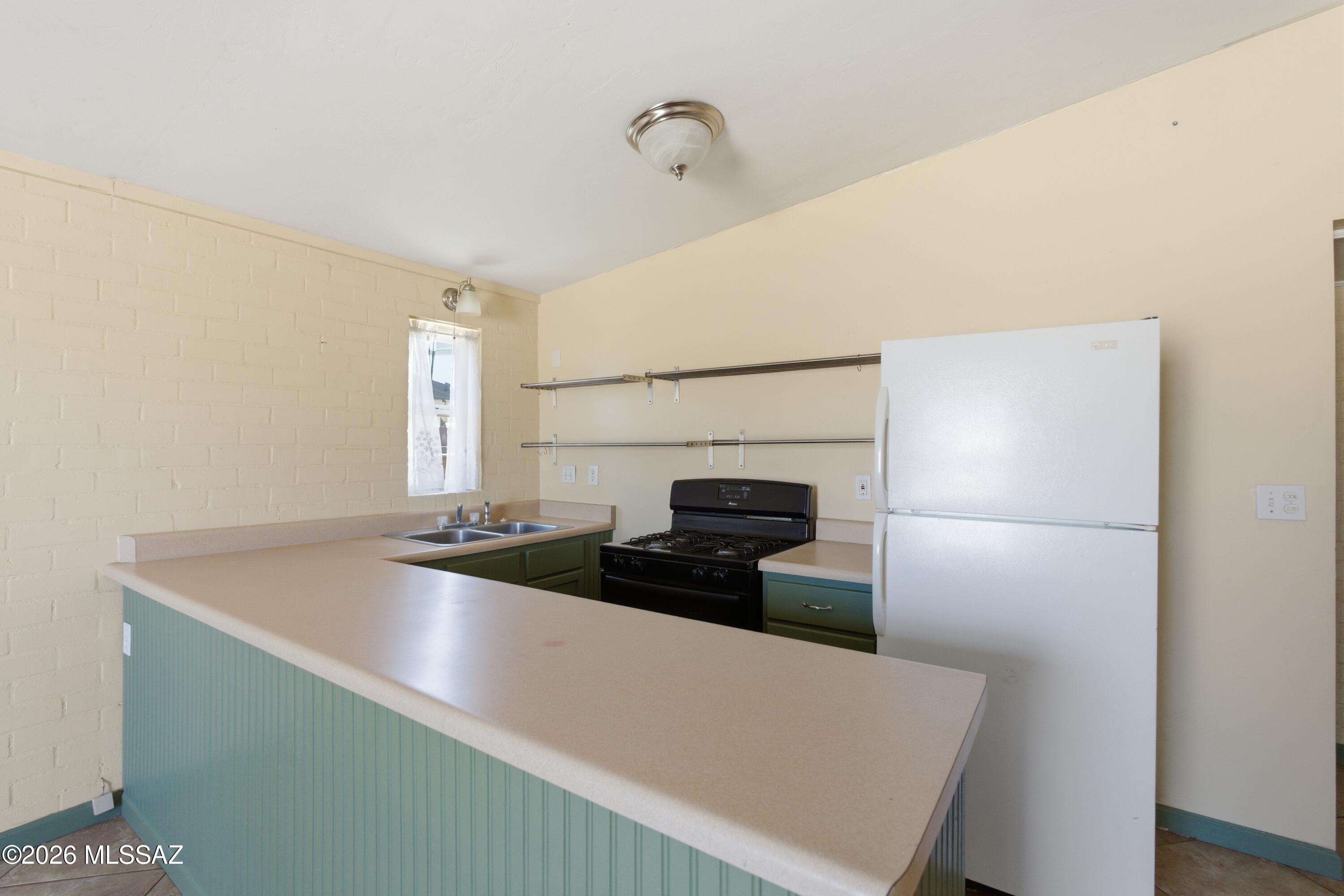 Unsubdivided - Residential Lease