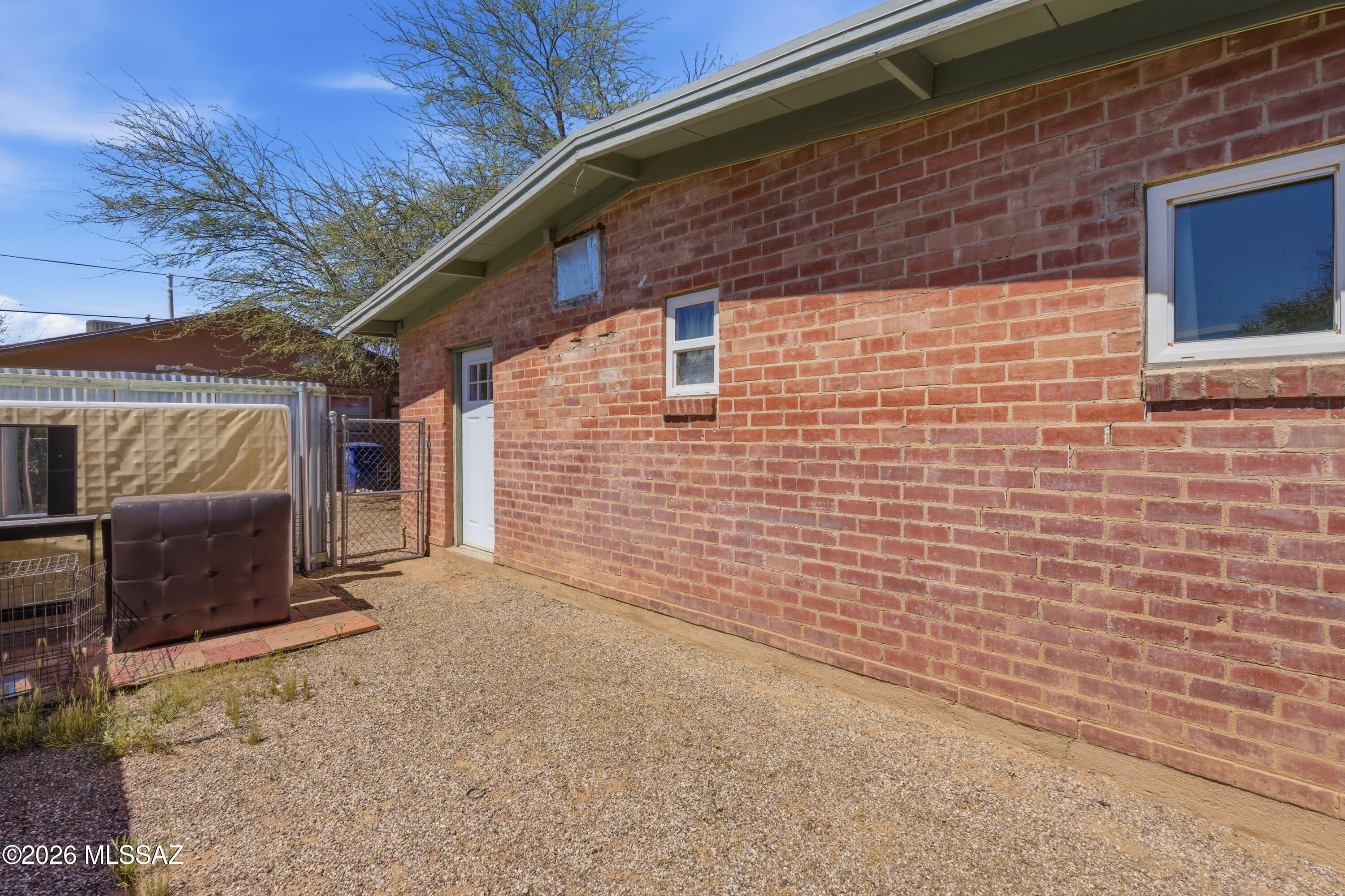 Unsubdivided - Residential Lease