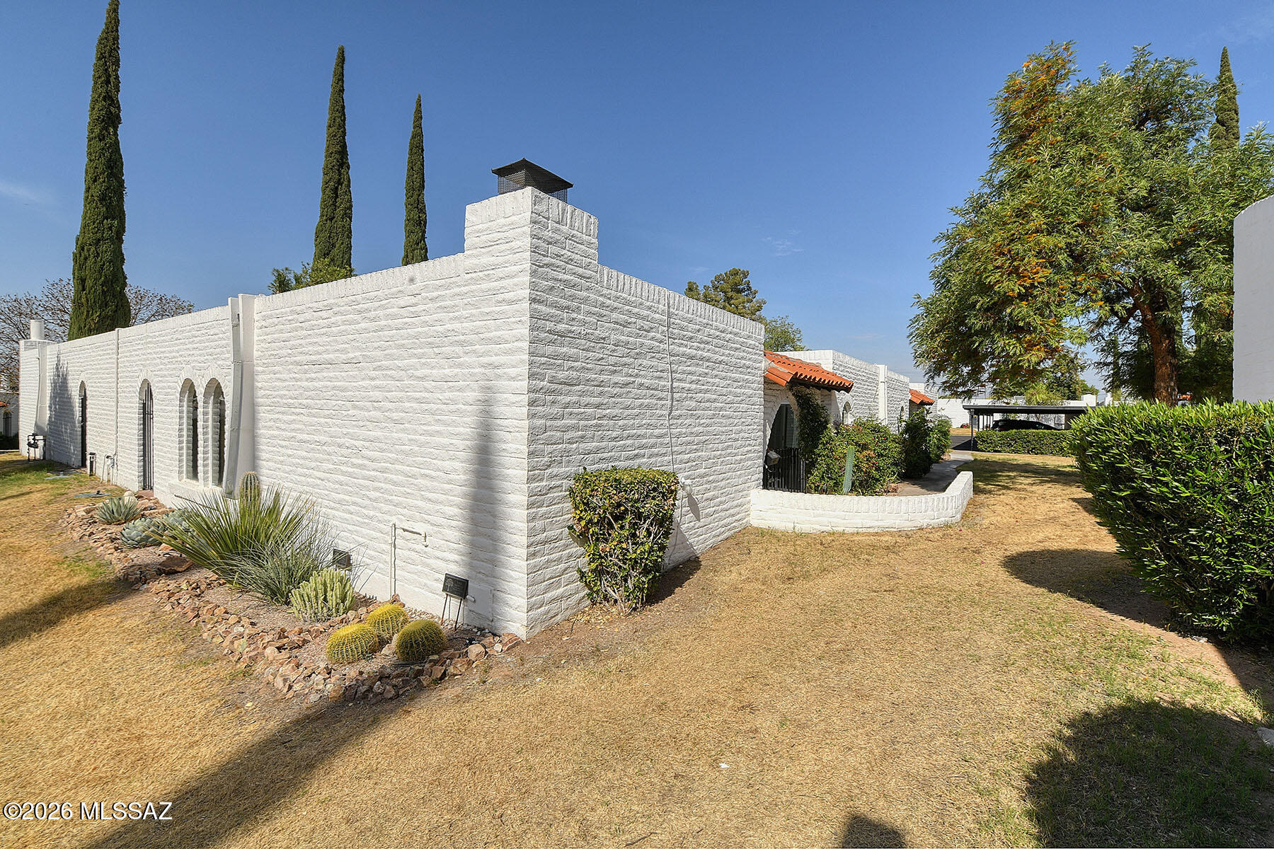 Las Lomitas (1) - Residential