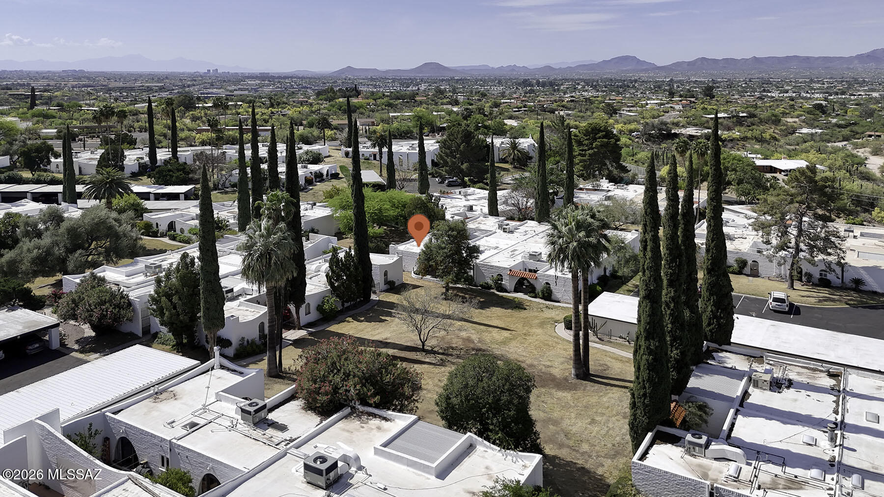 Las Lomitas (1) - Residential