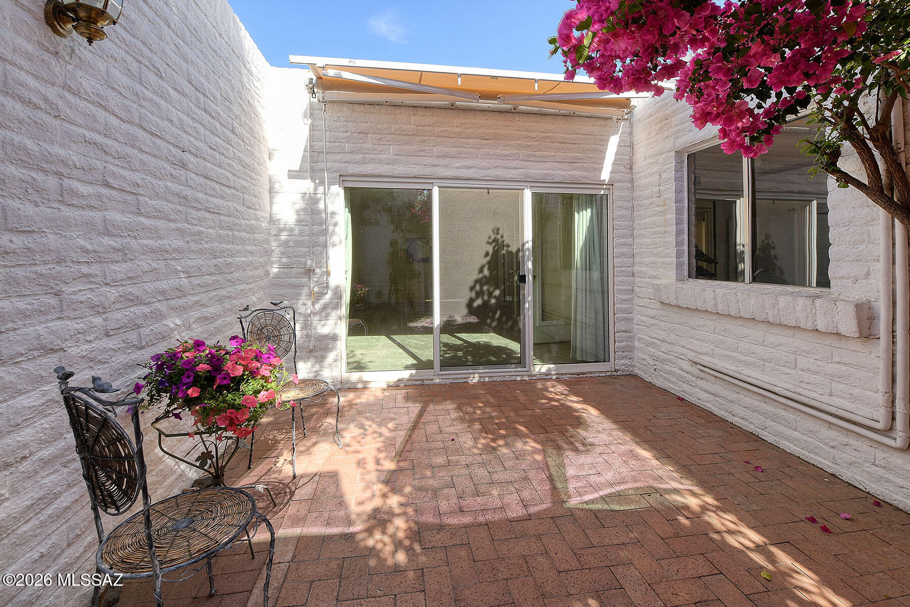 Las Lomitas (1) - Residential