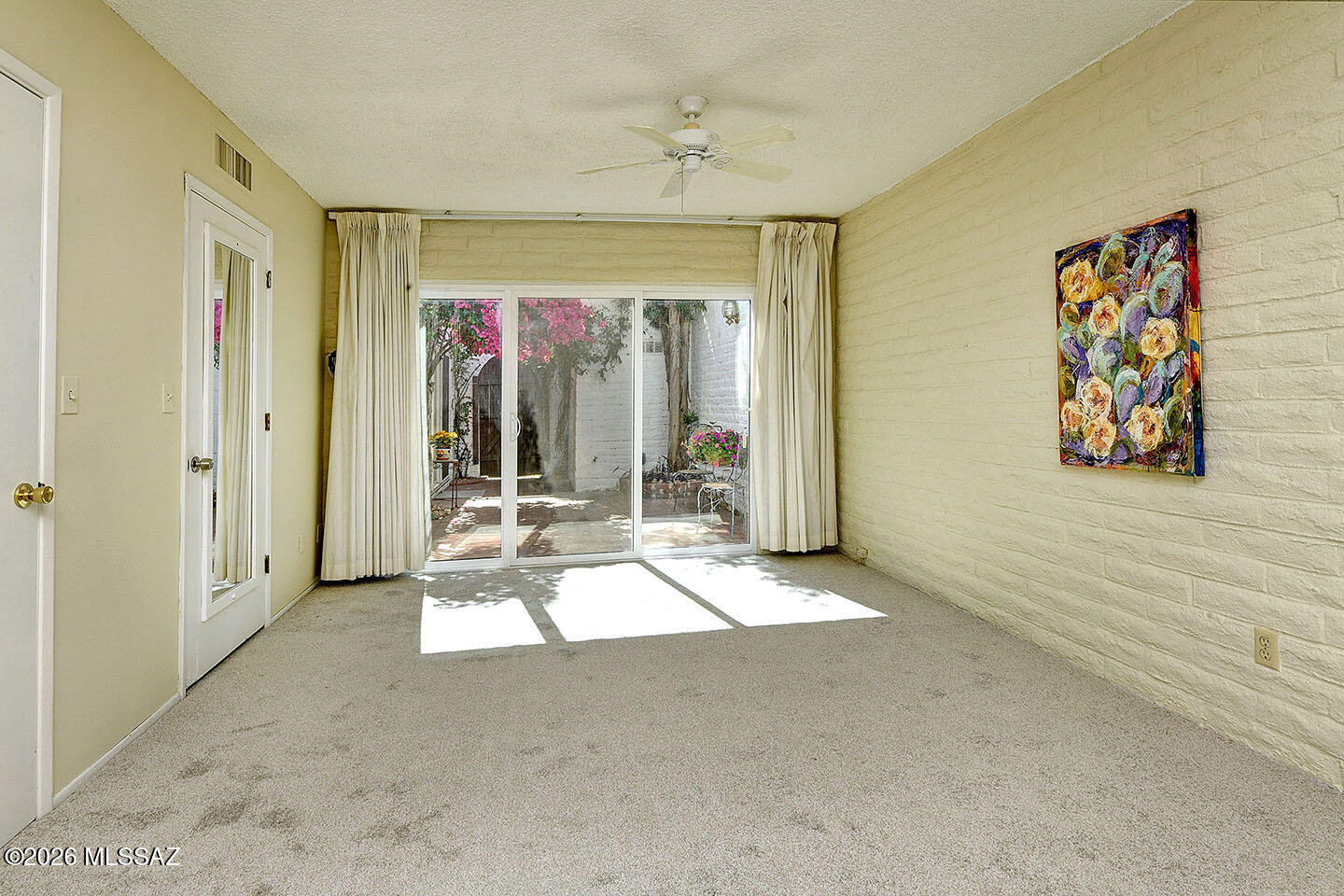Las Lomitas (1) - Residential