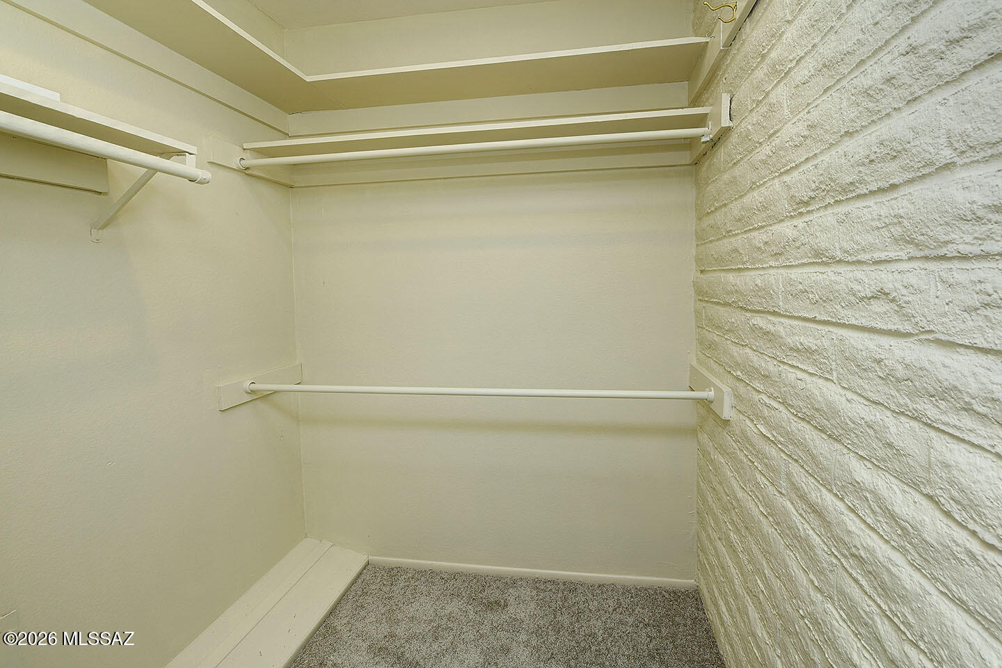 Las Lomitas (1) - Residential
